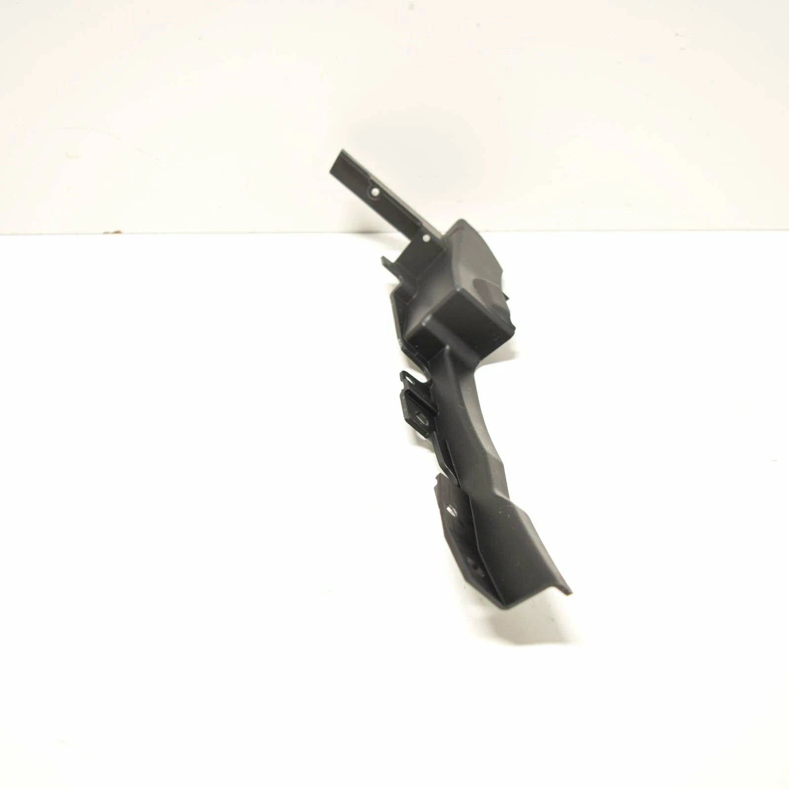 NEW AUDI A8 4H D5 FRONT LEFT BUMPER STRIKER PLATE BRACKET 4N0807629A ORIGINAL