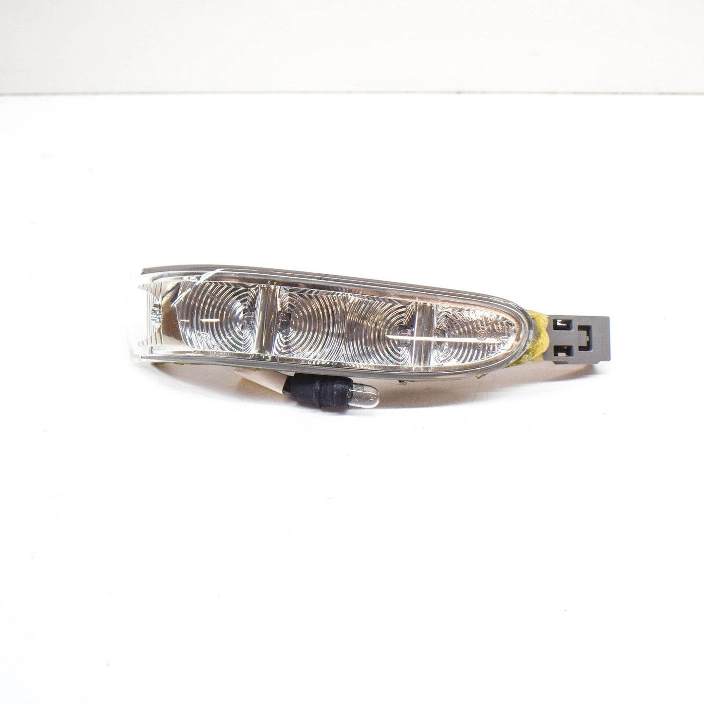 NEW MERCEDES BENZ GL X164 LEFT SIDE MIRROR TURN SIGNAL A1648200521 ORIGINAL