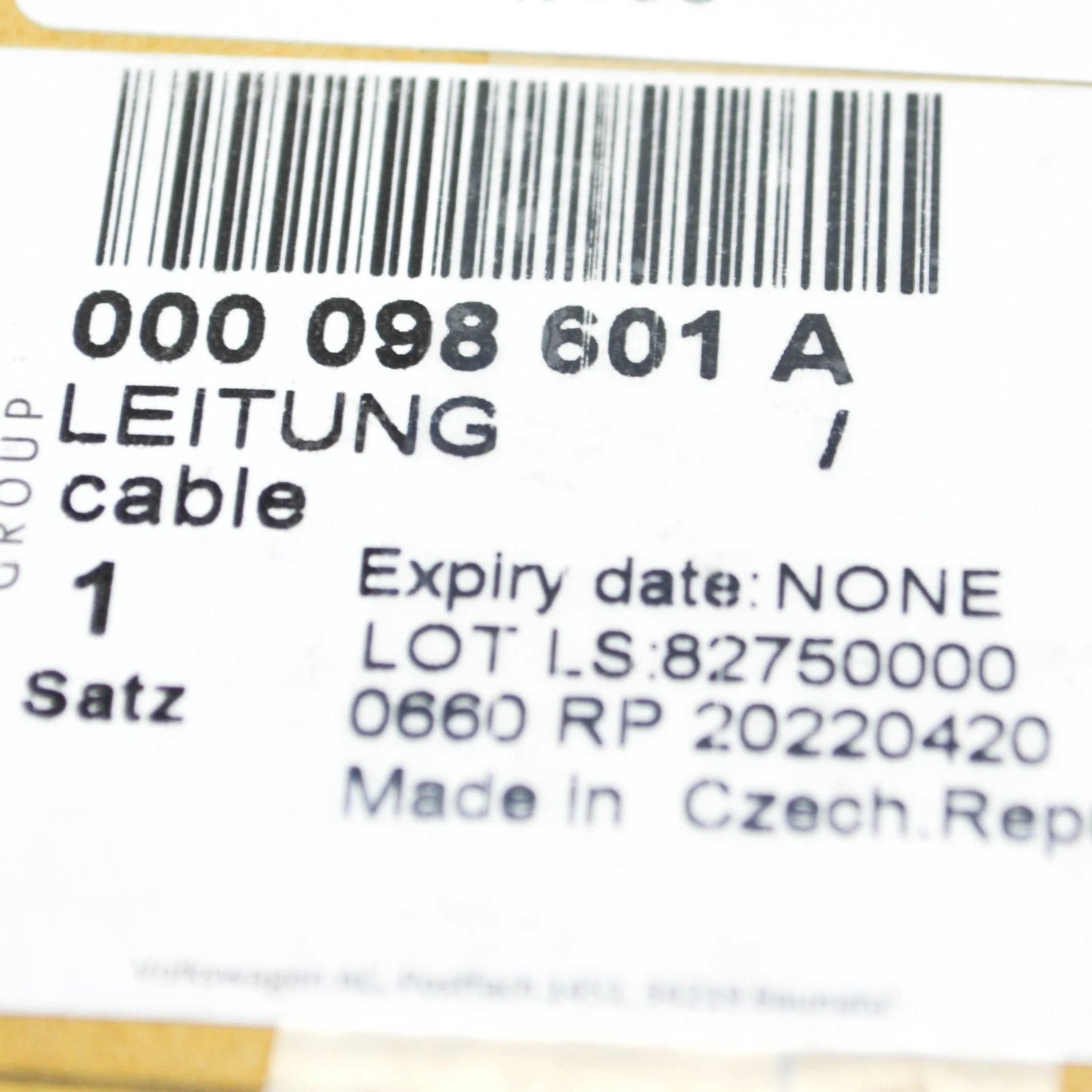 NEW VOLKSWAGEN POLO 6R USB DATA ADAPTER CABLE 000098601A