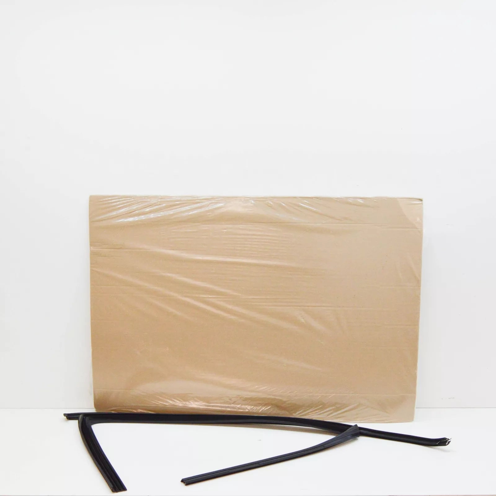 NEW VOLKSWAGEN TIGUAN MK1 FRONT RIGHT DOOR WINDOW GUIDE 5N0837432G5AP ORIGINAL