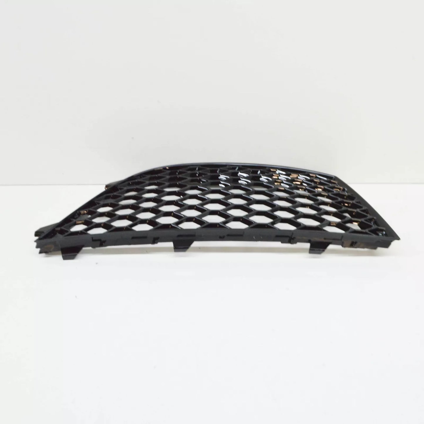 NEW AUDI A4 RS4 FRONT RIGHT LOWER GRILLE 8K0807682RT94 ORIGINAL