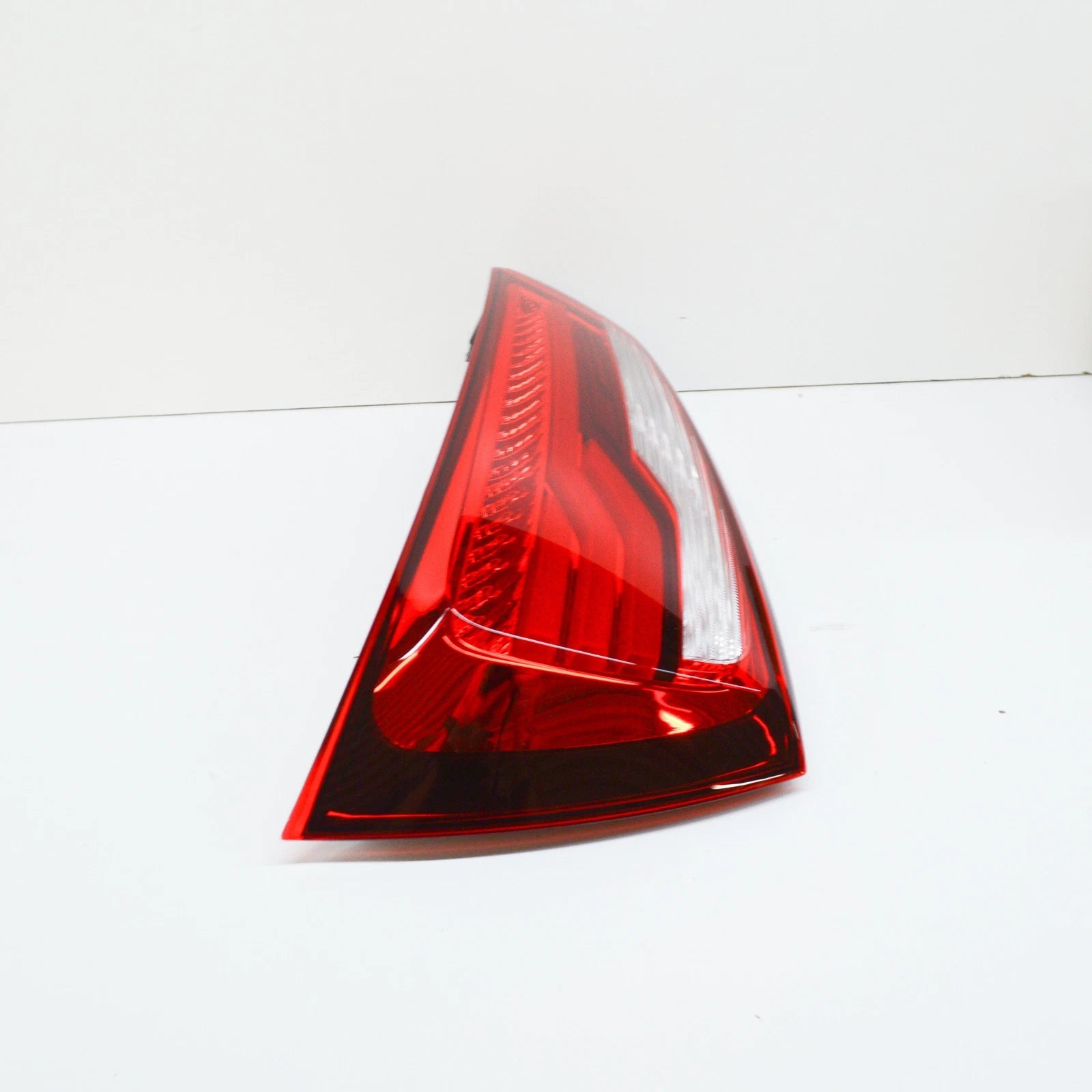 NEW AUDI A1 SPORTBACK GB REAR LEFT TAILLIGHT 8XA945093A ORIGINAL