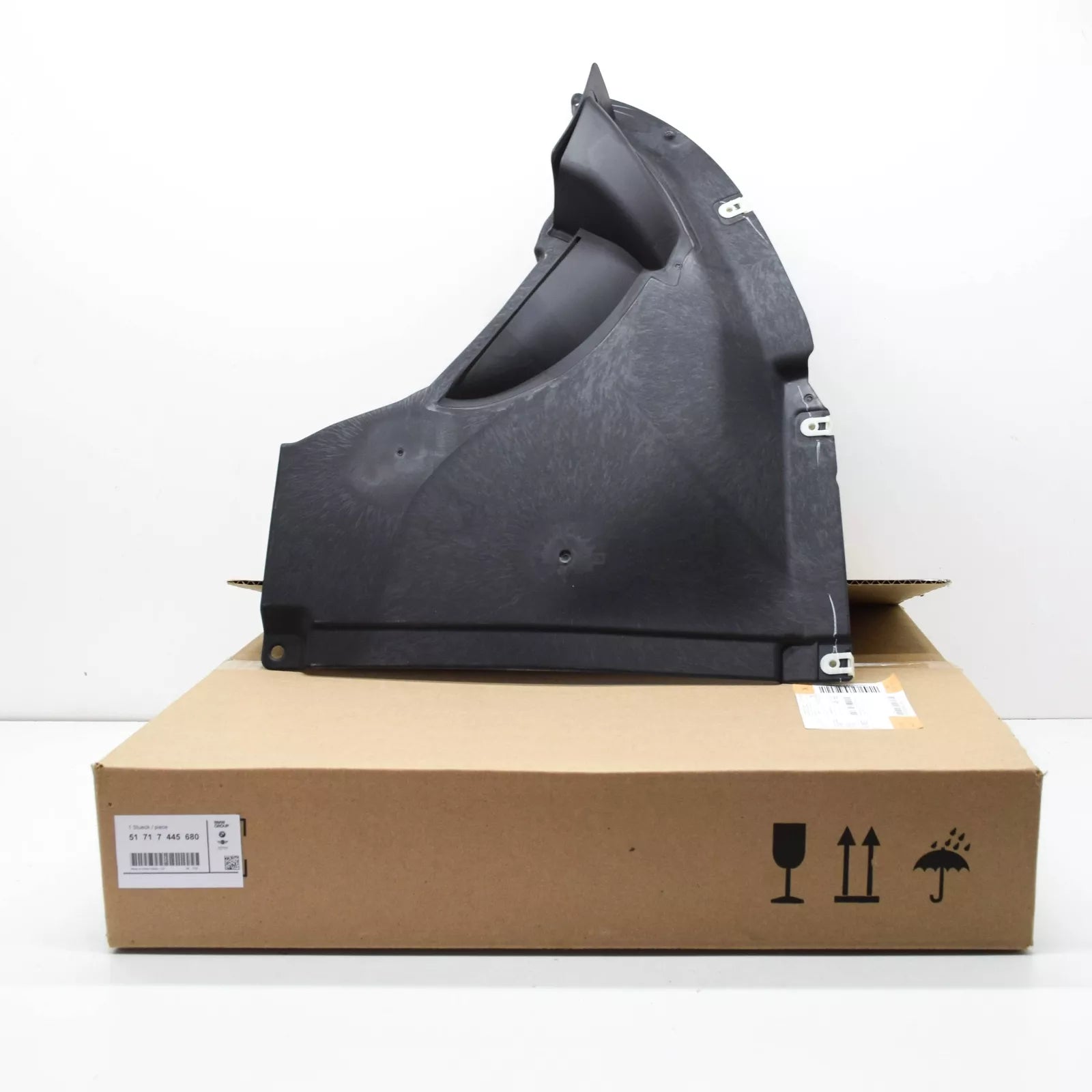 NEW BMW X3 G01 FRONT WHEEL ARCH LOWER BOTTOM RIGHT TRIM 51717445680 ORIGINAL