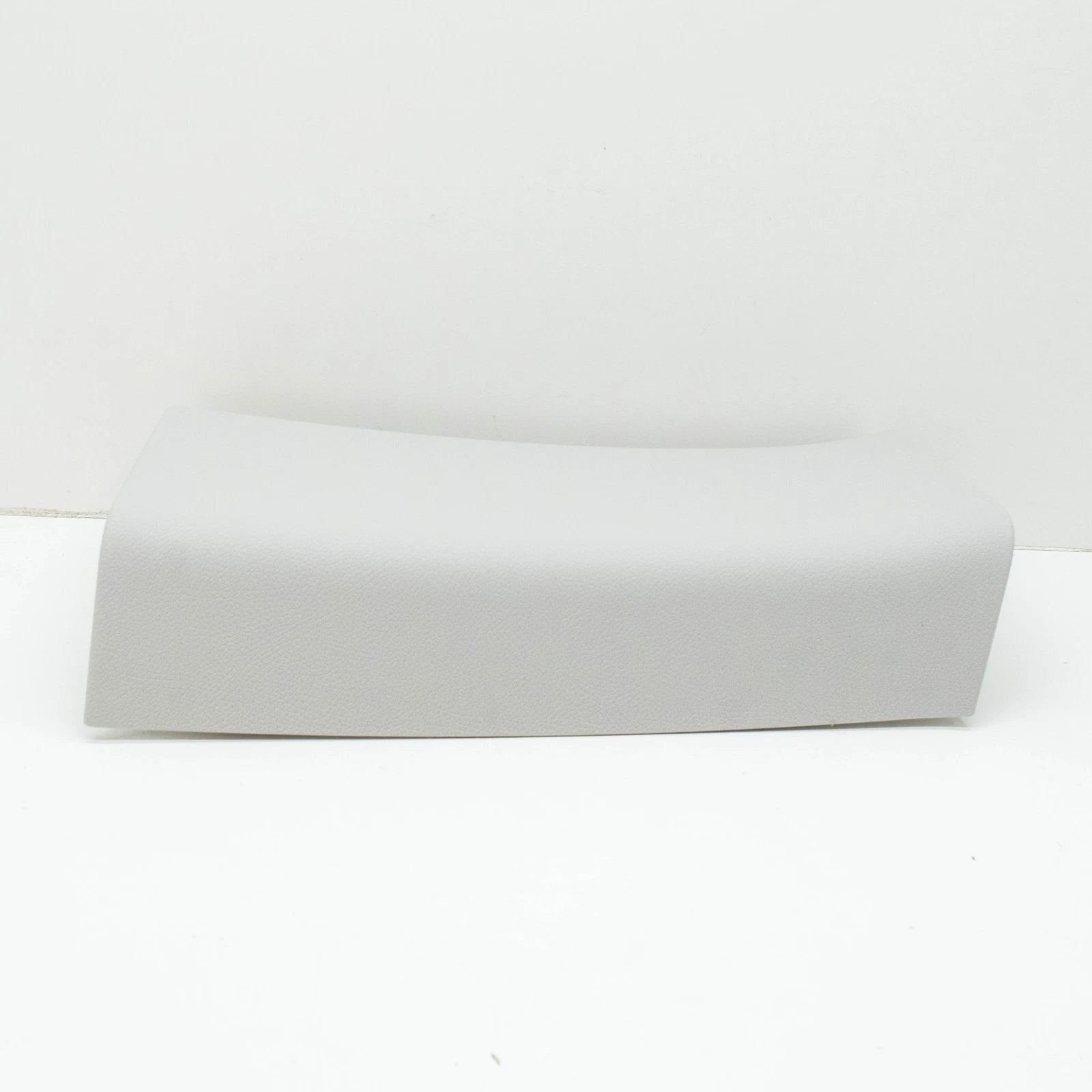 NEW MERCEDES-BENZ VITO W447 LEFT SIDE C-PILLAR TRIM A44769068257H52 ORIGINAL