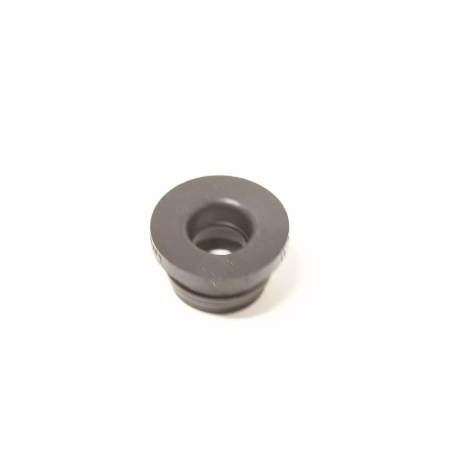 NEW AUDI A4 8E B6 BRAKE RESERVOIR GROMMET 4M0611817A ORIGINAL