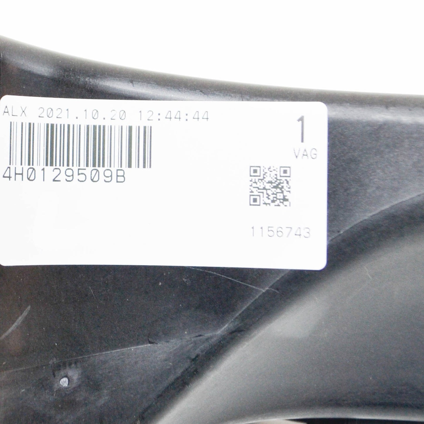 NEW AUDI A8 4H D4 FRONT LEFT INTAKE AIR DUCT 4H0129509B ORIGINAL