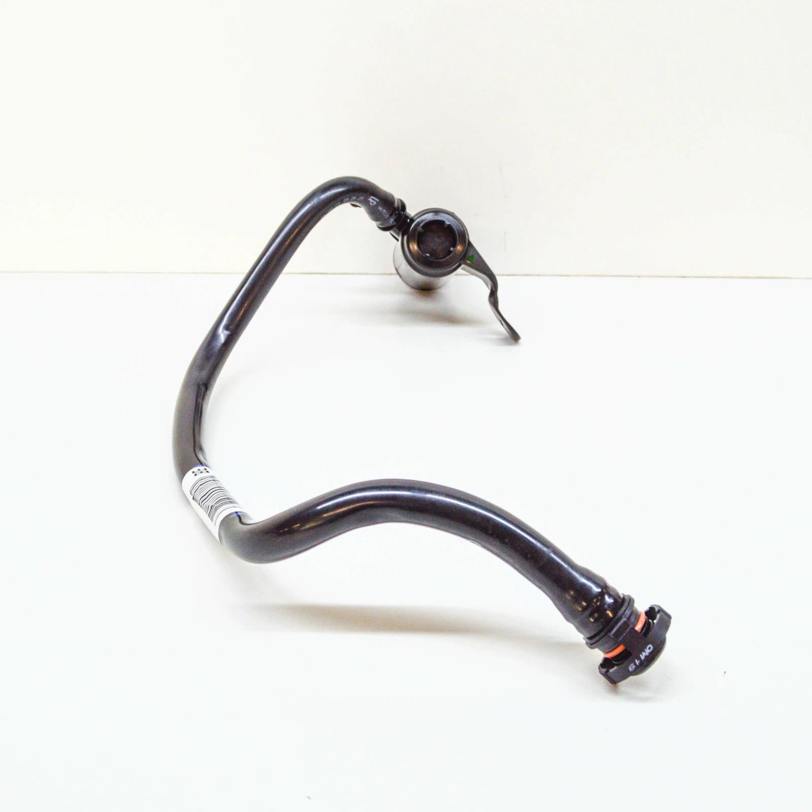 NEW BMW 3 GT F34 VENT PIPE WITH DUST FILTER 16137438487 7438487 ORIGINAL