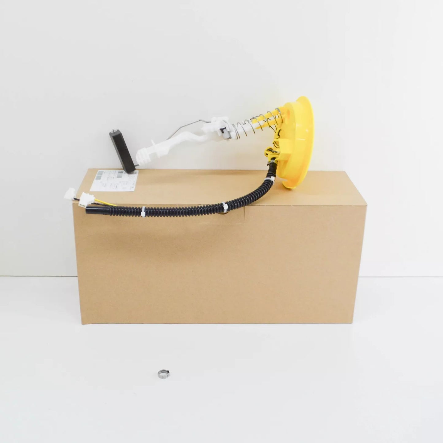 NEW BMW 5 E39 RIGHT FUEL LEVEL SENSOR 16146752371 6752371 ORIGINAL