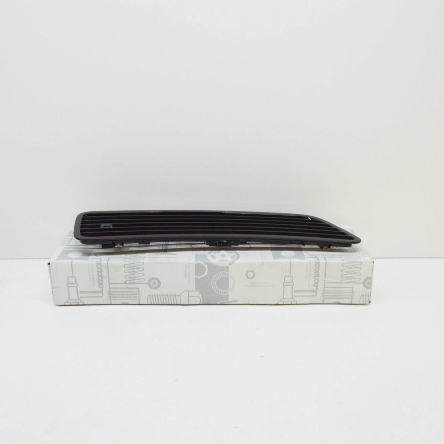 NEW MB S W221 FRONT BONNET HOOD RIGHT AIR VENT GRILLE UPPER A22188002059