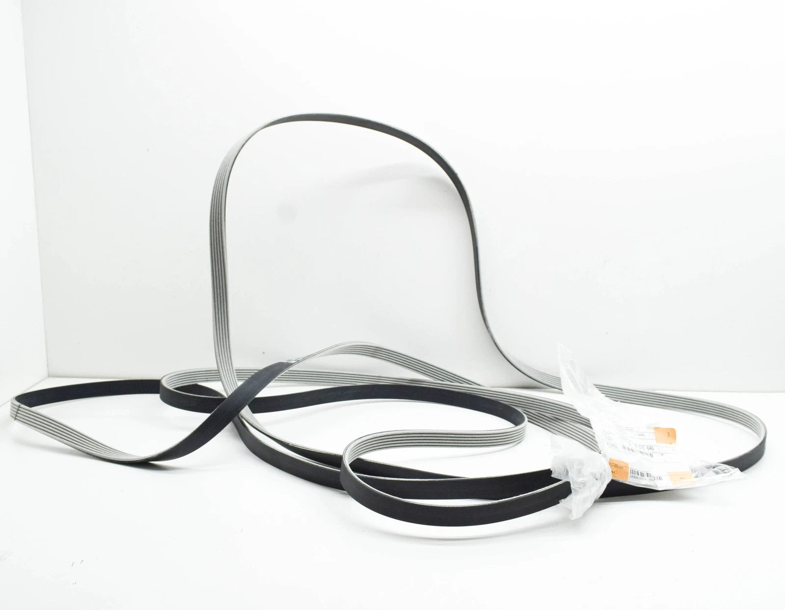 NEW BMW E70 E71 F01 F02 F06 V RIBBED BELT 6 PK X 2143 8570646 11288570646