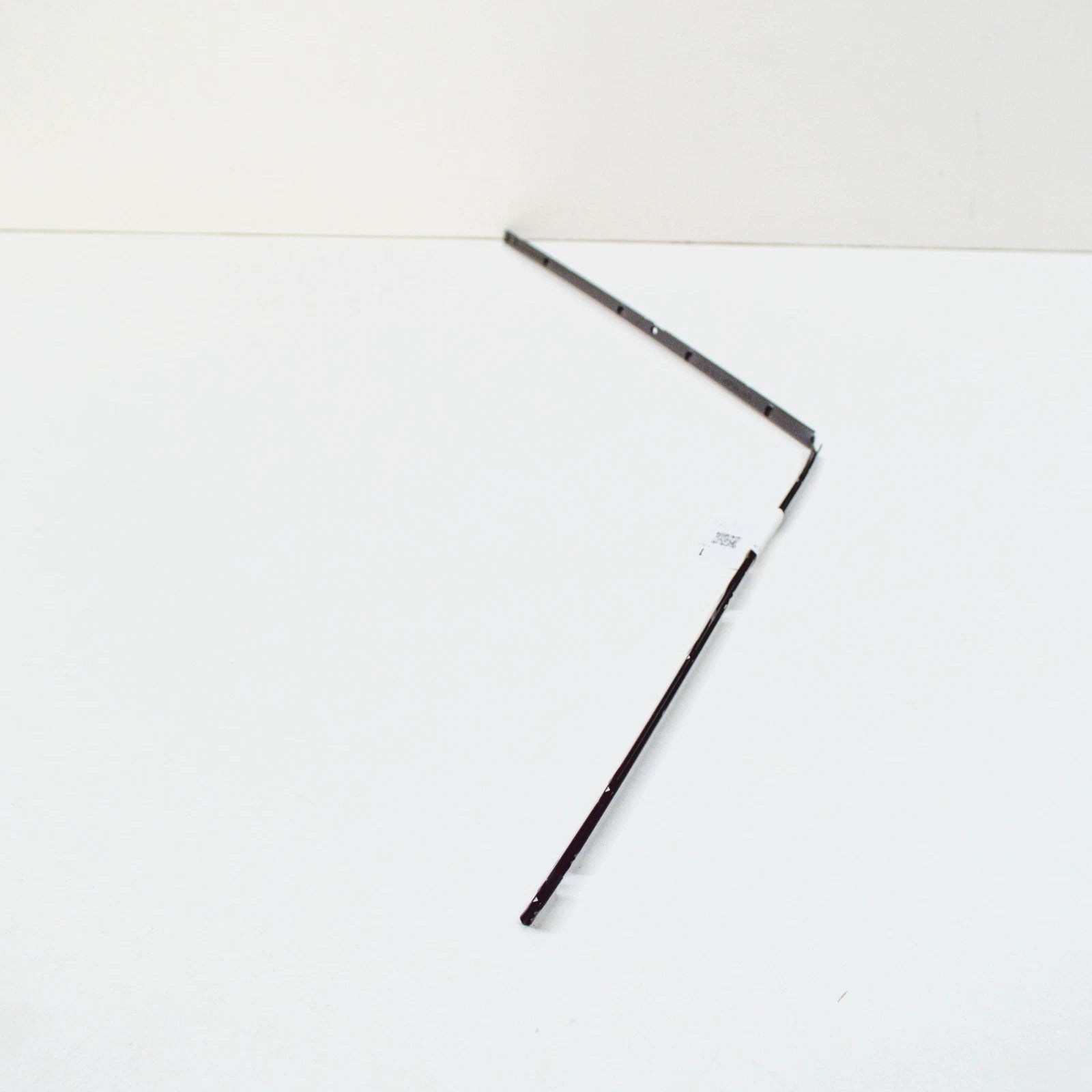 NEW AUDI Q7 4M FRONT LEFT WINDSHIELD REVEAL VERTICAL MOLDING BRACKET 4M0845453