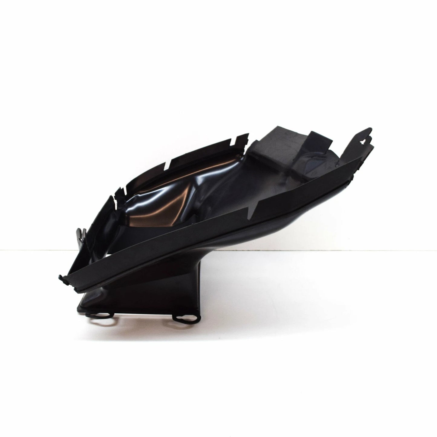 NEW AUDI Q7 4M RIGHT OUTER AIR GUIDE DUCT 4M0121334B