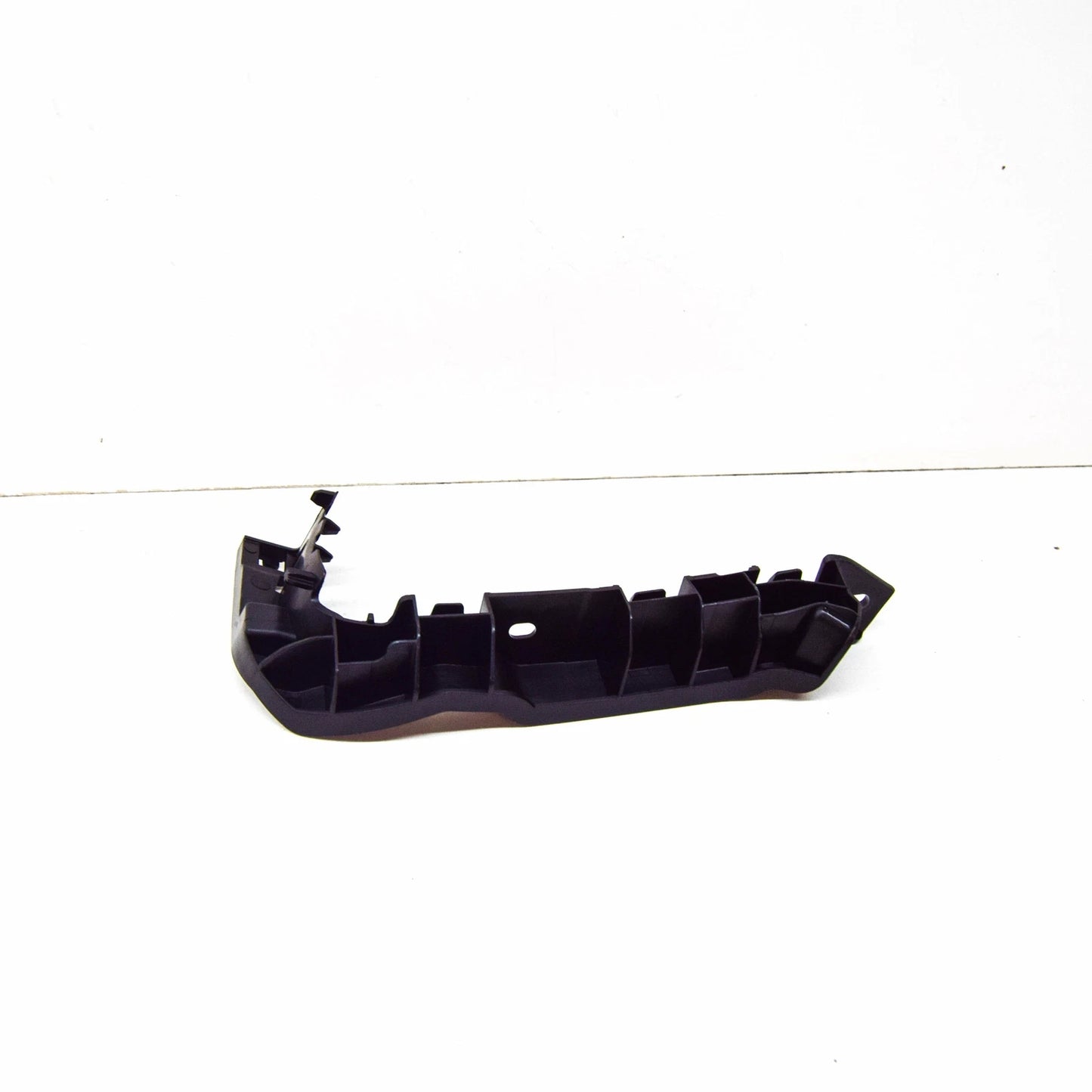 NEW AUDI A3 8V FRONT BUMPER LEFT GUIDE SECTION 8V5807183