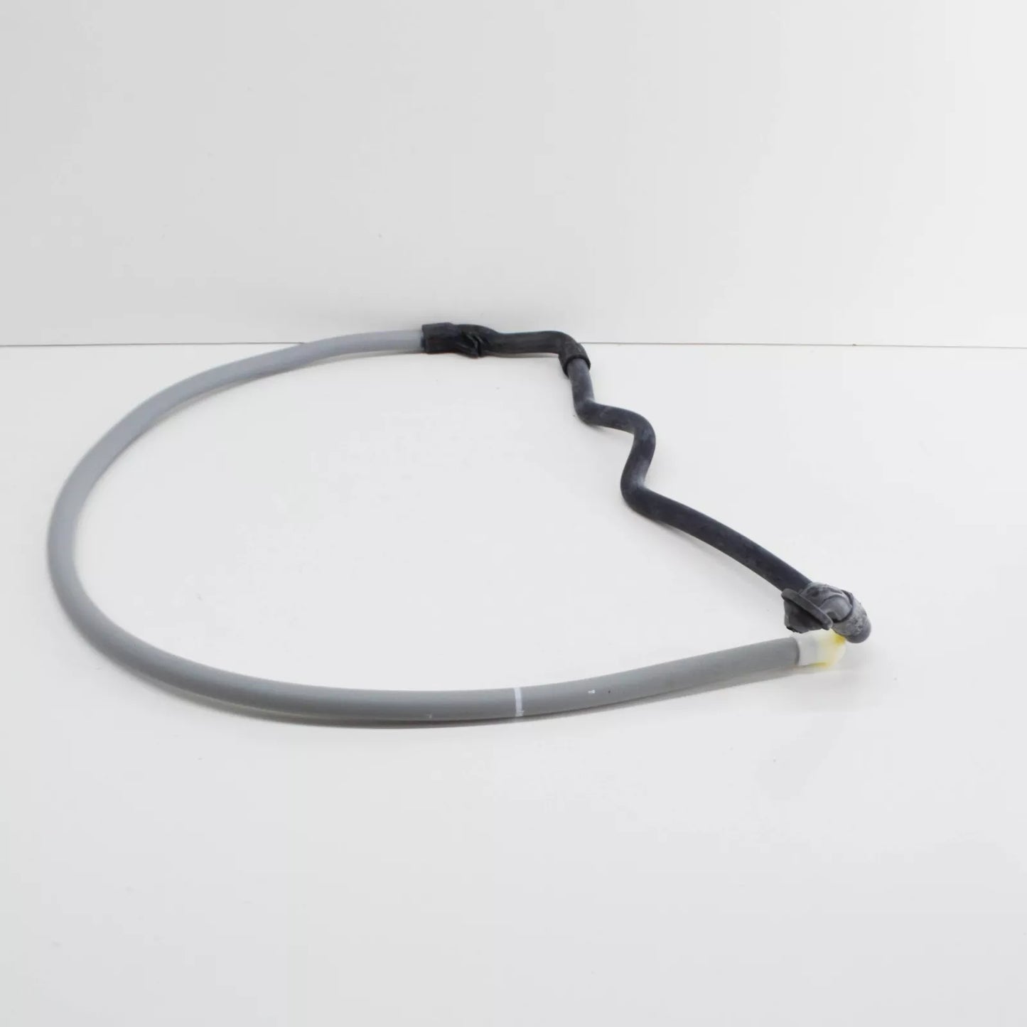 NEW AUDI Q7 4L FRONT RIGHT WATER DRAINAGE HOSE 4L0877202A ORIGINAL