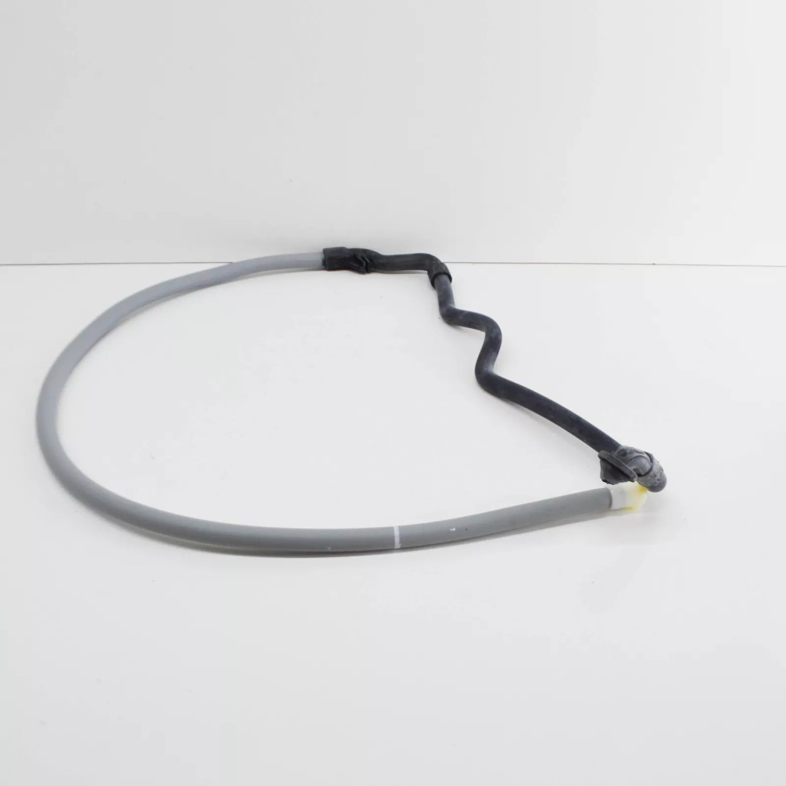 NEW AUDI Q7 4L FRONT RIGHT WATER DRAINAGE HOSE 4L0877202A ORIGINAL