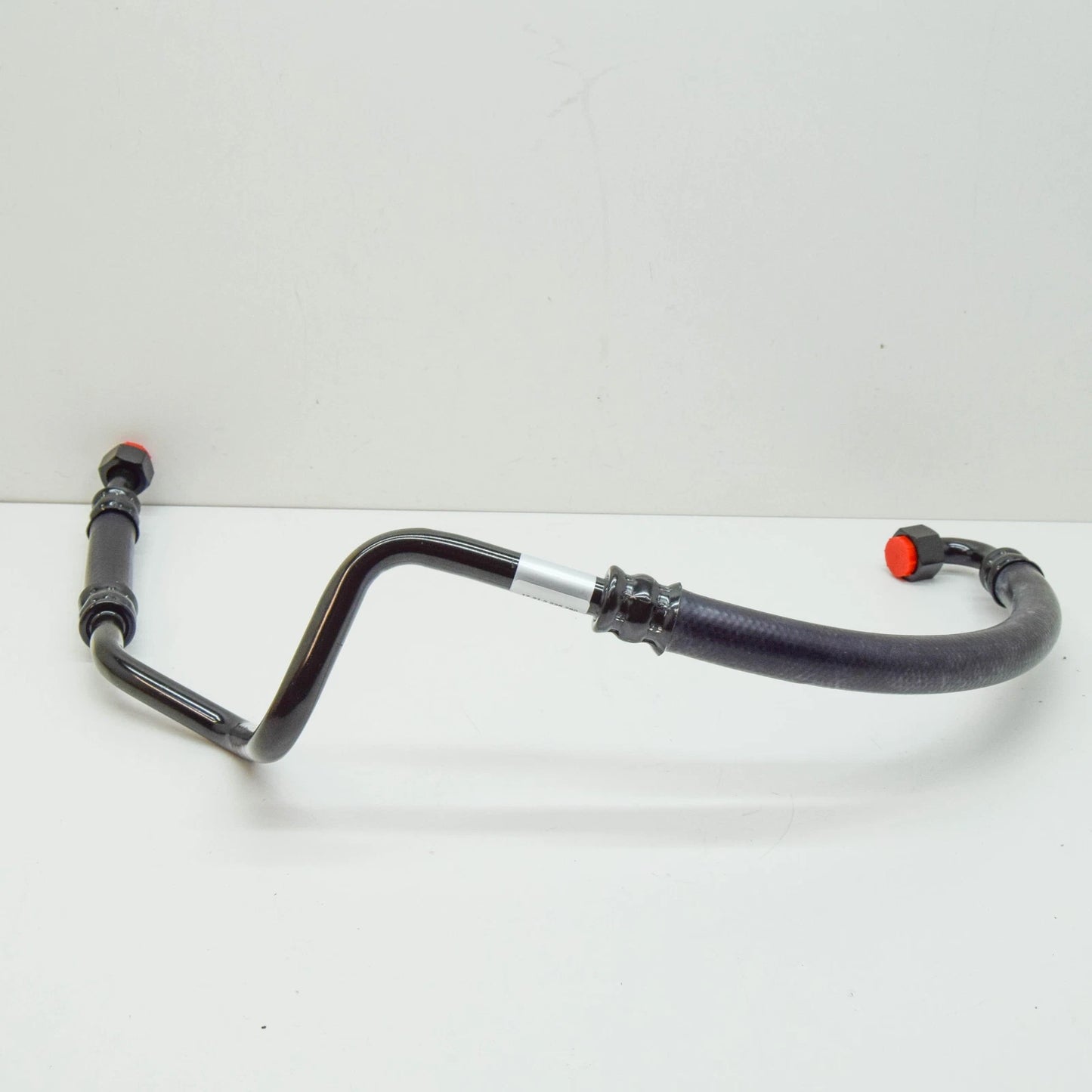 NEW BMW M6 E24 COUPE ENGINE OIL COOLER HOSE PIPE OUTLET 17212225760 ORIGINAL