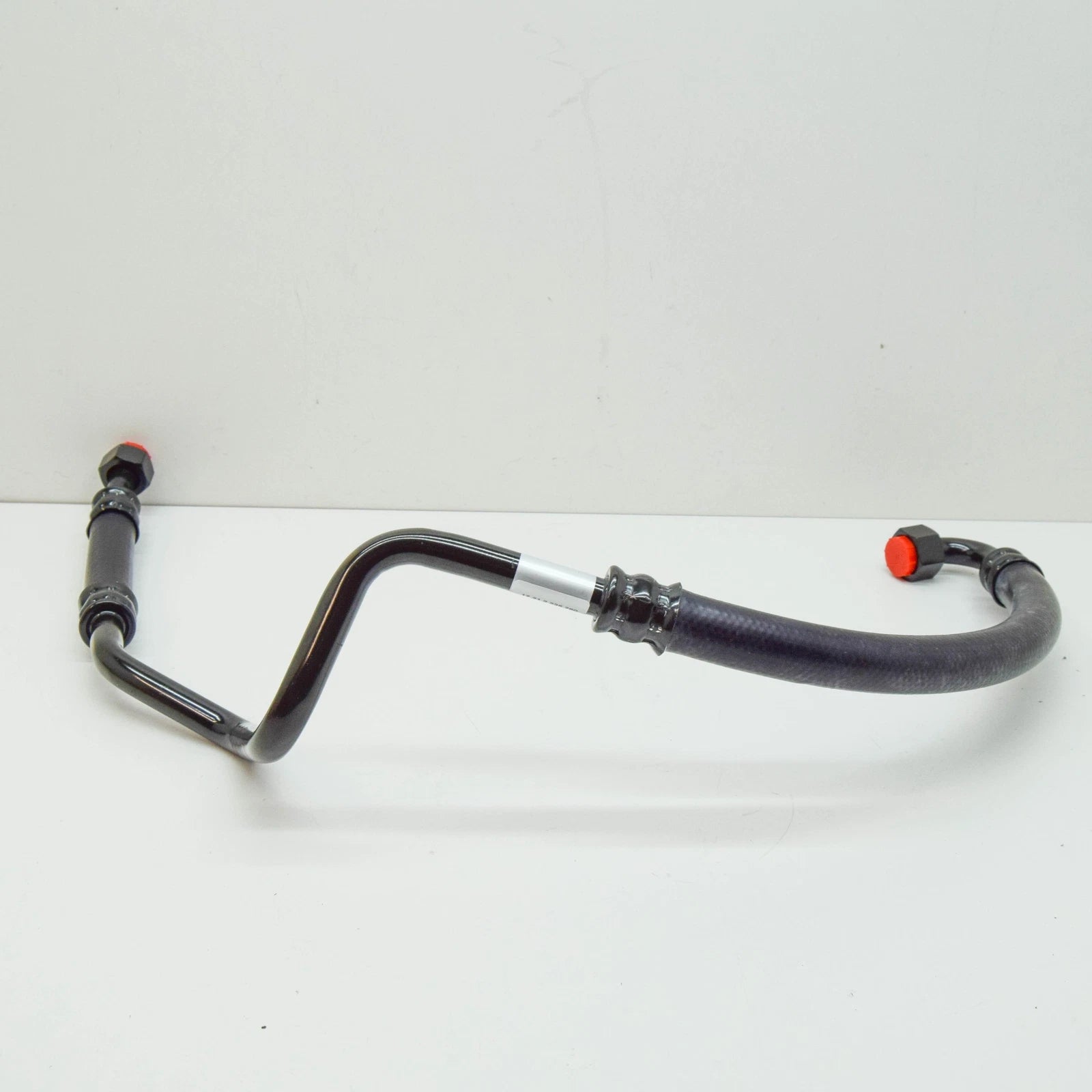 NEW BMW M6 E24 COUPE ENGINE OIL COOLER HOSE PIPE OUTLET 17212225760 ORIGINAL