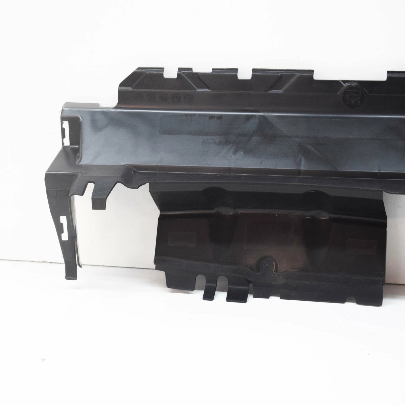 NEW AUDI Q7 4M UPPER RADIATOR AIR GUIDE DUCT 4M0121285BL ORIGINAL