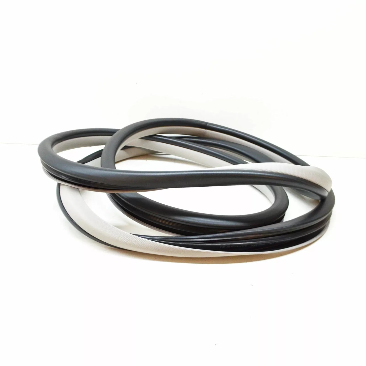 NEW MB E W212 FRONT LEFT DOOR EDGE SEAL RUBBER GUARD A21269700517L53 ORIGINAL