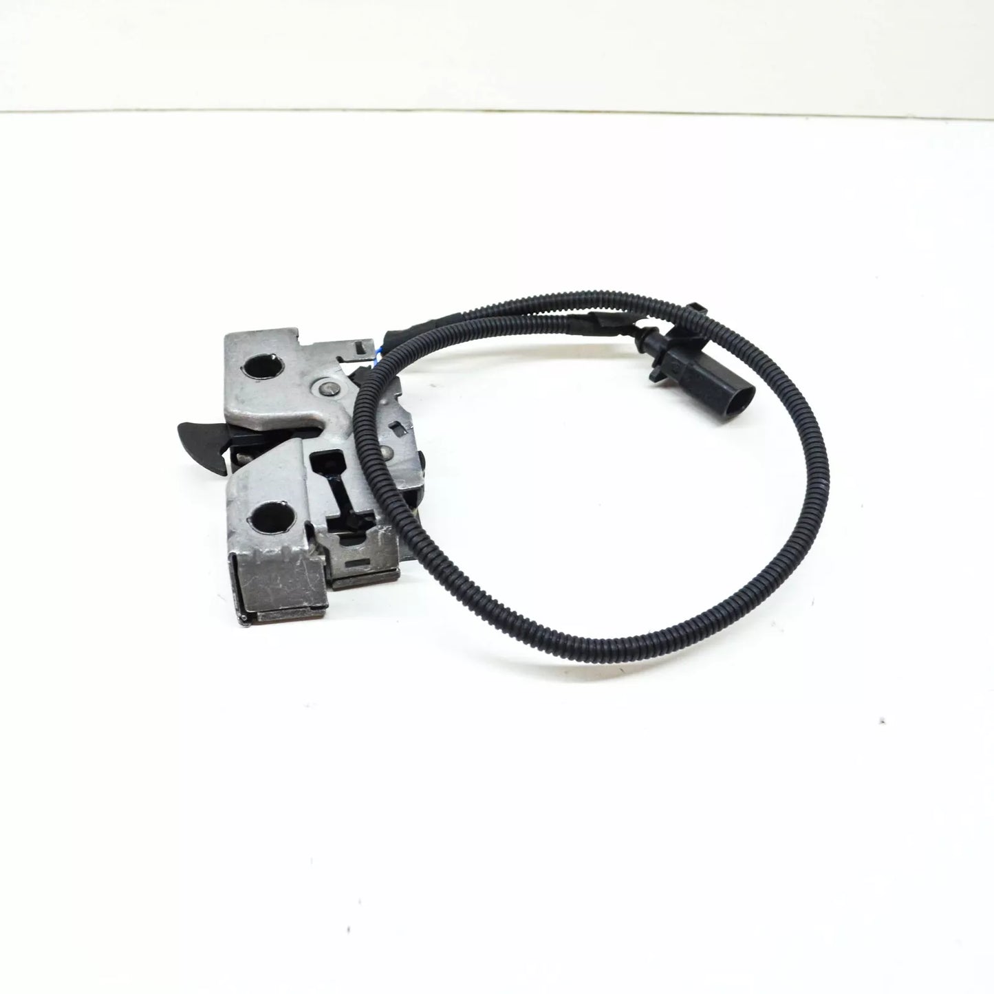 NEW VOLKSWAGEN ID.4 FRONT BONNET HOOD LOCK 11B823509A