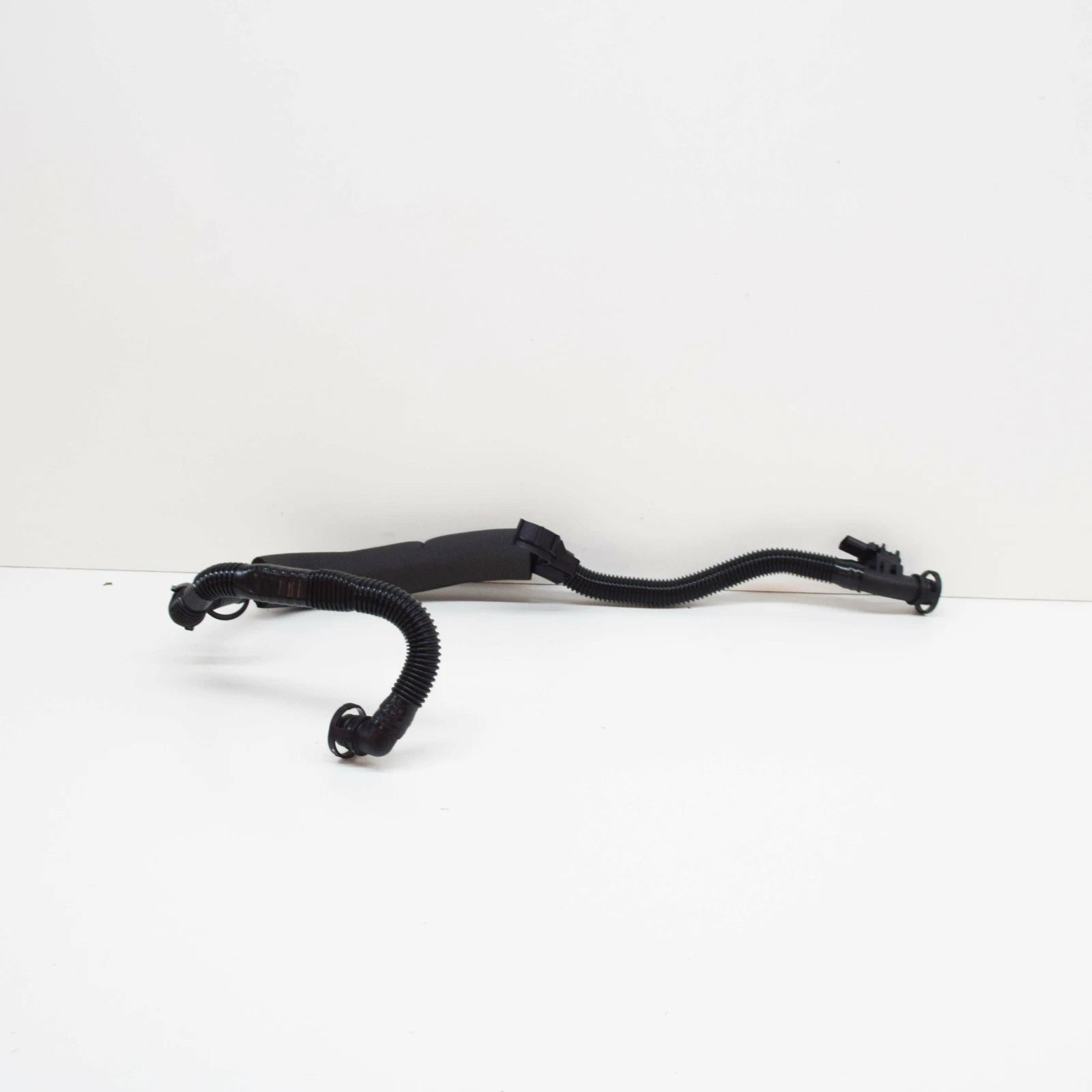 NEW VW PASSAT B8 SECONDARY AIR INJECTION PUMP HOSE 5C0131128E