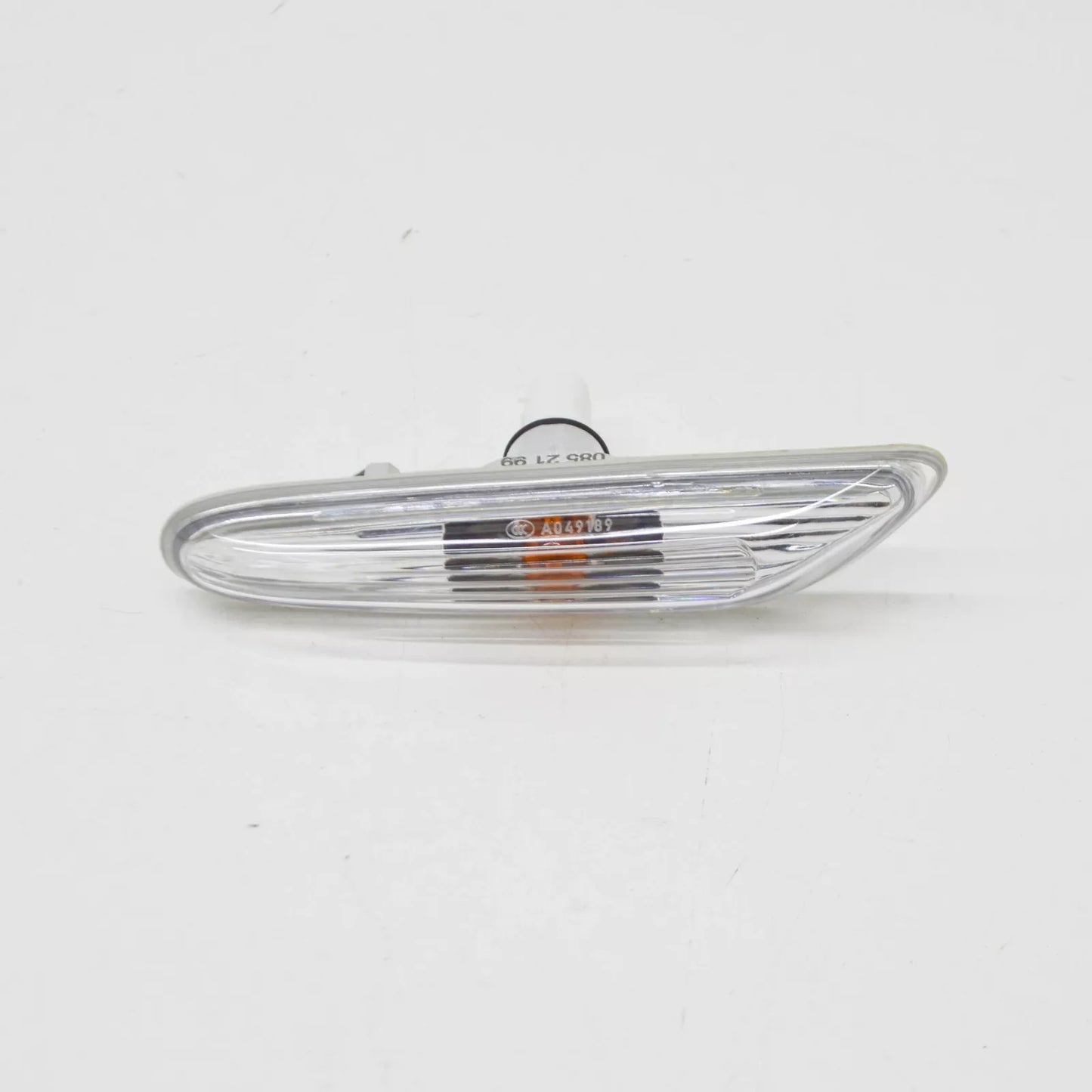 NEW BMW 5 E60 FRONT RIGHT FENDER TURN SIGNAL 63137165742 7165742 ORIGINAL