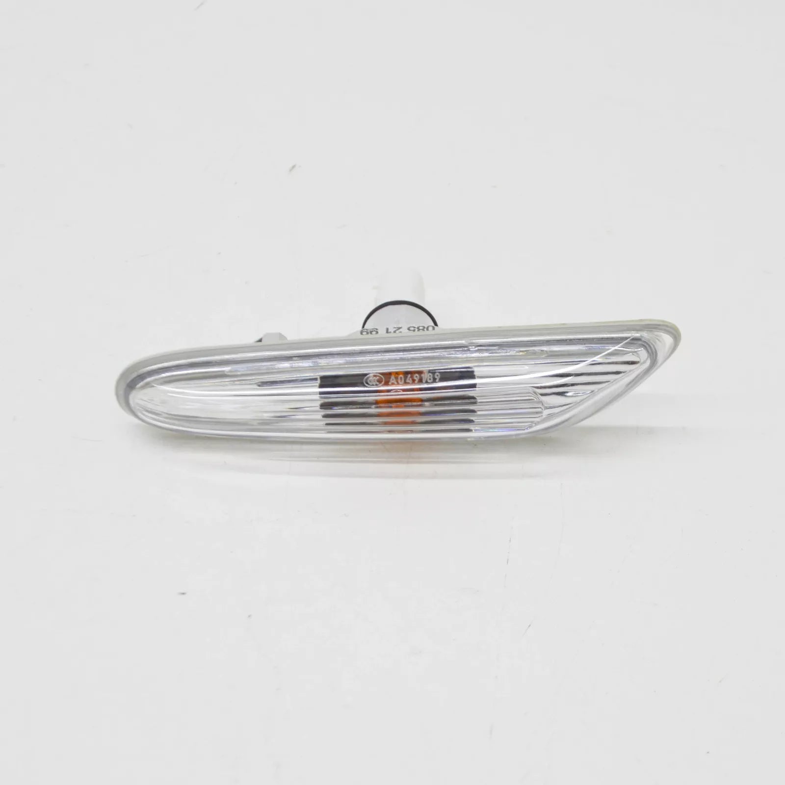 NEW BMW 5 E60 FRONT RIGHT FENDER TURN SIGNAL 63137165742 7165742 ORIGINAL