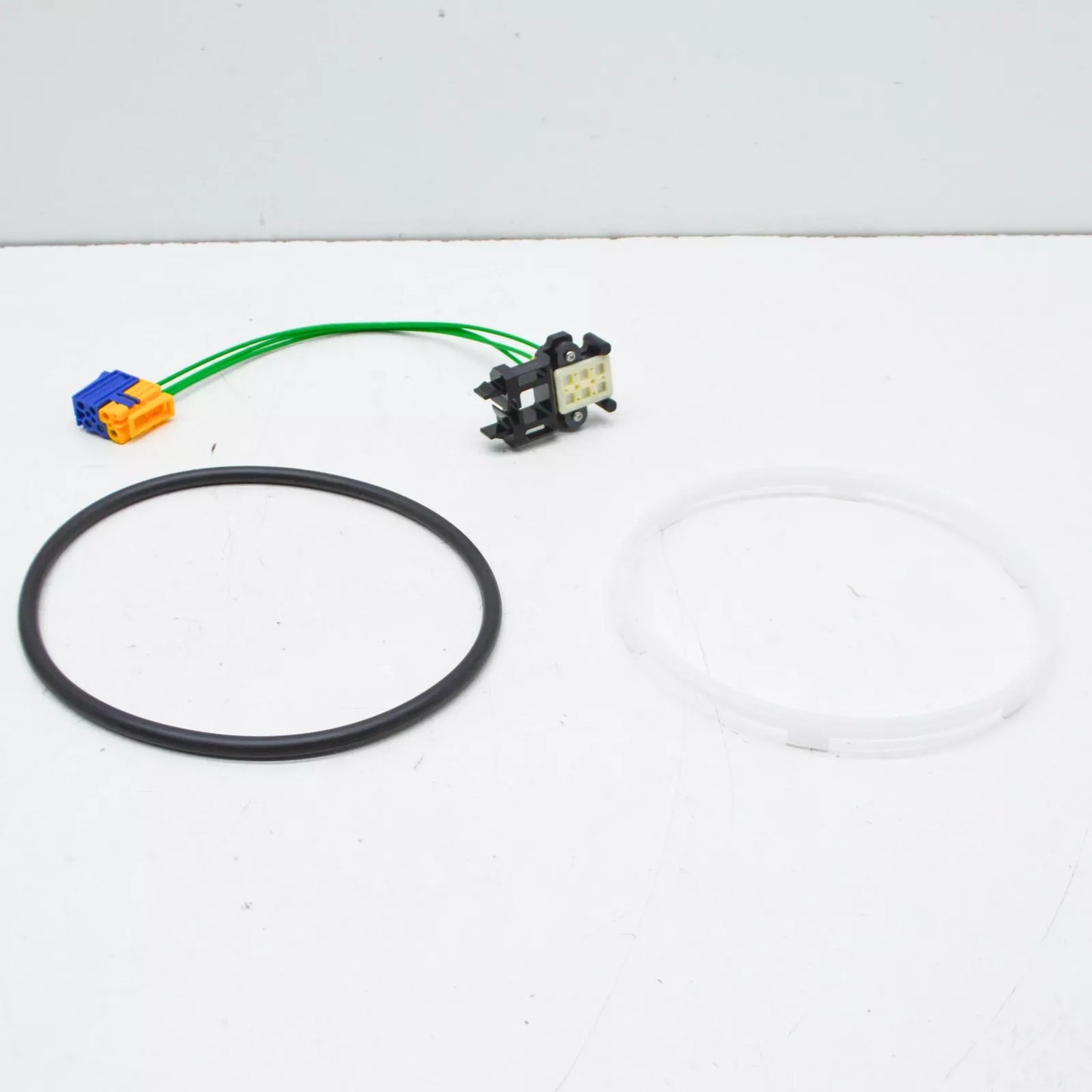 NEW BMW I3 I01 FUEL TEMPERATURE PRESSURE SENSOR 16147426661 ORIGINAL