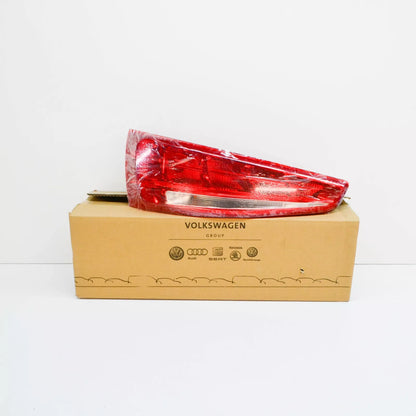 NEW AUDI Q3 8U REAR LEFT TAIL LIGHT 8U0945093 ORIGINAL