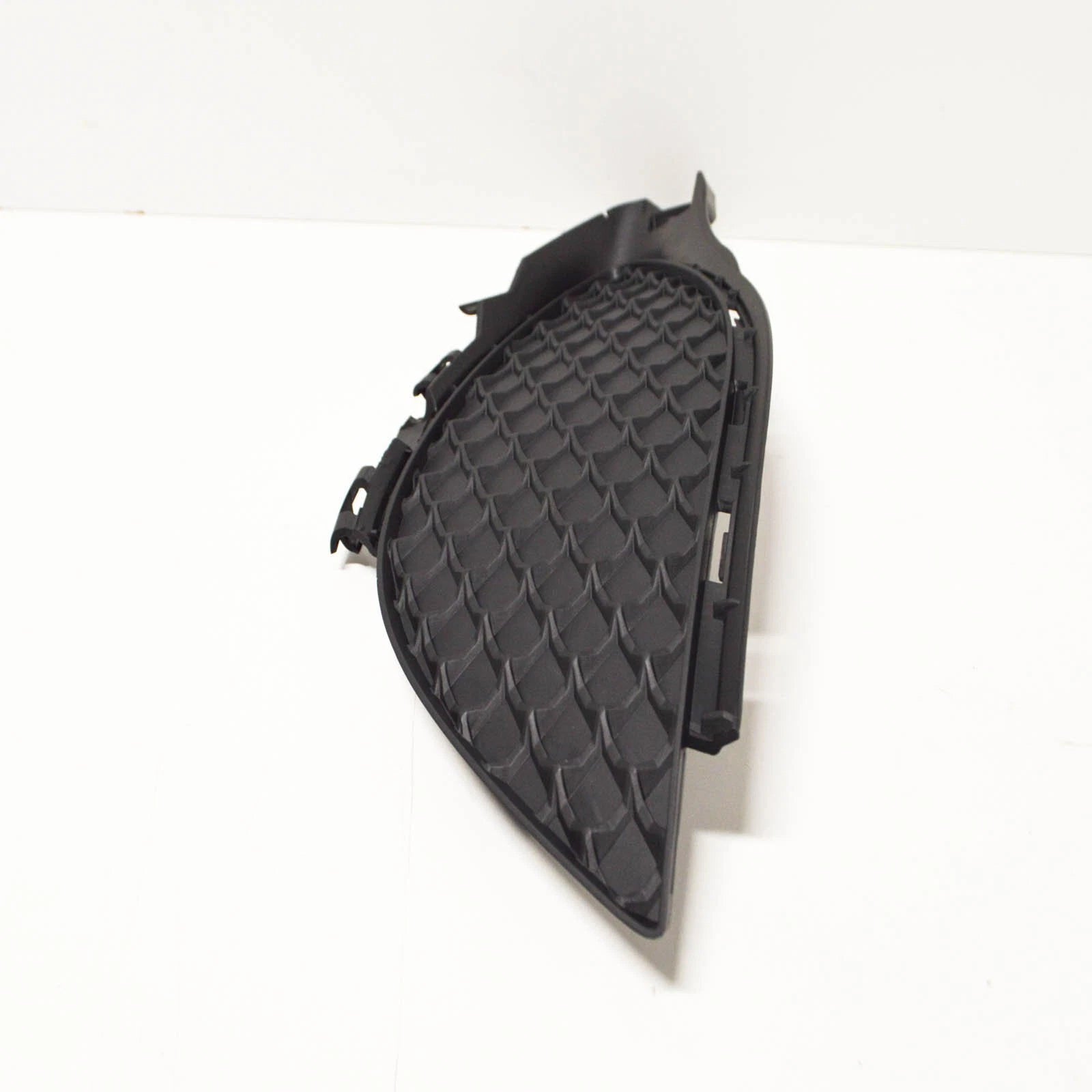 NEW MB A-CLASS W176 FRONT BUMPER RIGHT GRILLE A1768850422 ORIGINAL