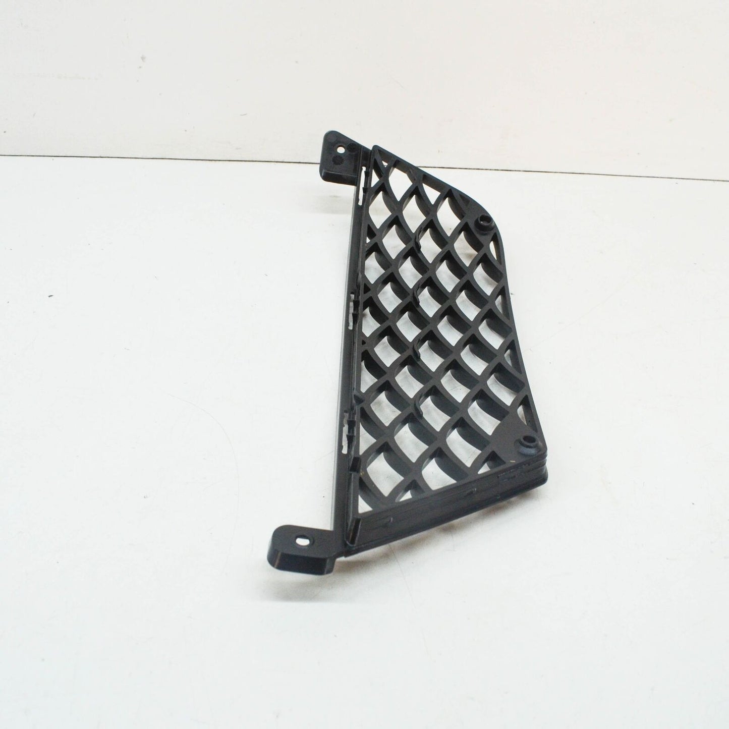 NEW MERCEDES BENZ C W204 C63 AMG FRONT RIGHT GRILLE A2048851653 ORIGINAL