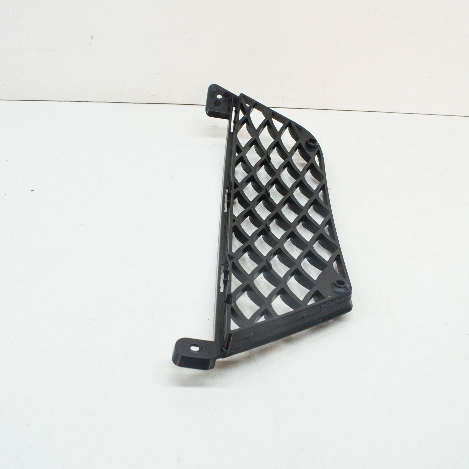 NEW MERCEDES BENZ C W204 C63 AMG FRONT RIGHT GRILLE A2048851653 ORIGINAL