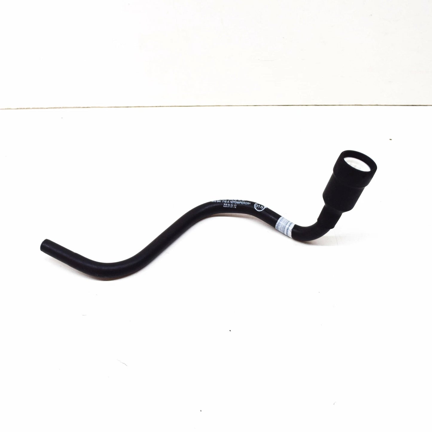 NEW AUDI A3 CABRIO 8V FRONT RIGHT HEADLIGHT HOUSING VENT TUBE 8V0941718A