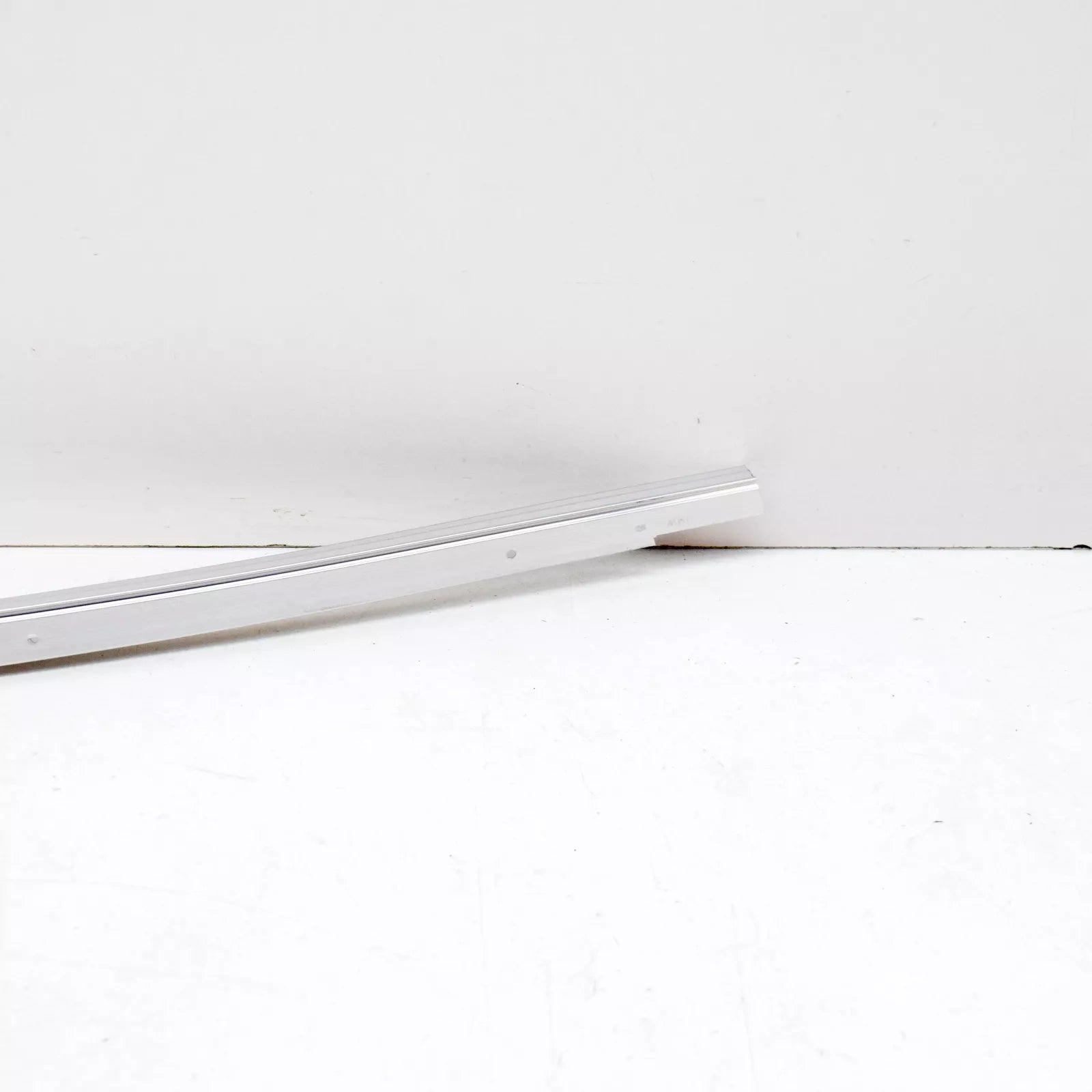 NEW BMW E24 COUPE GUIDE RAIL REAR LEFT 1843927 51361843927 ORIGINAL