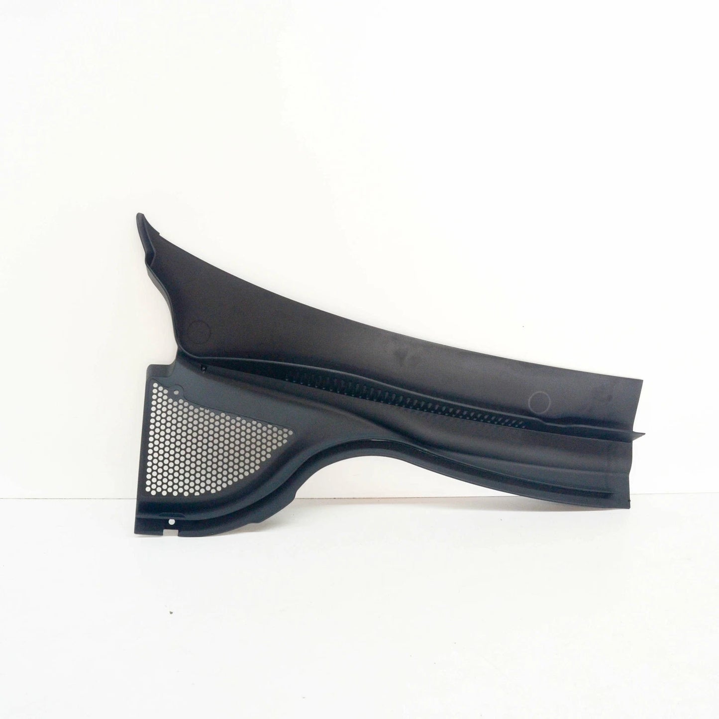 NEW VW PASSAT CC 357 FRONT RIGHT WATER DEFLECTOR LHD 3C88194049B9