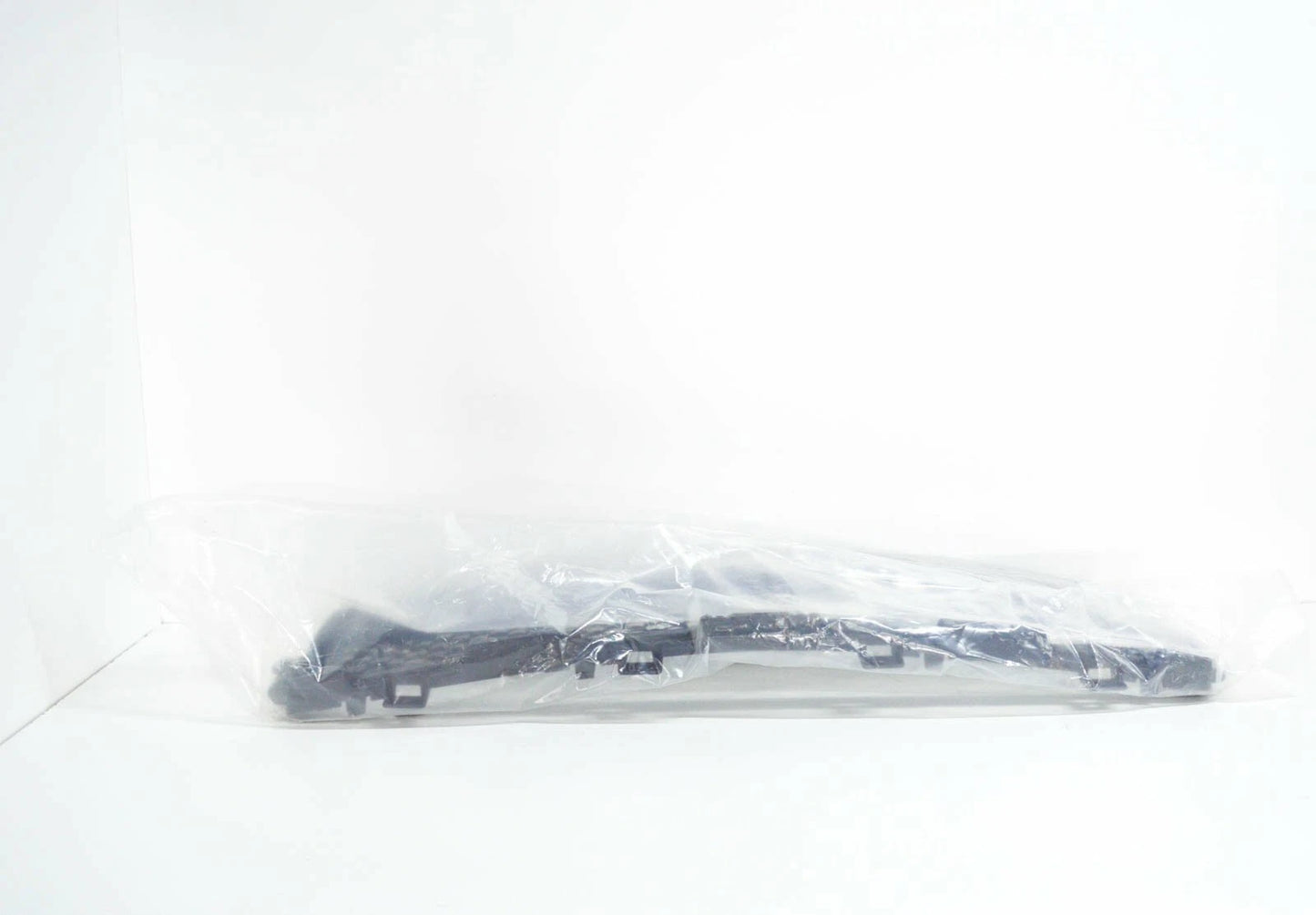 NEW MB ML W164 FRONT BUMPER AIR INLET GRILLE COVER A1648850853