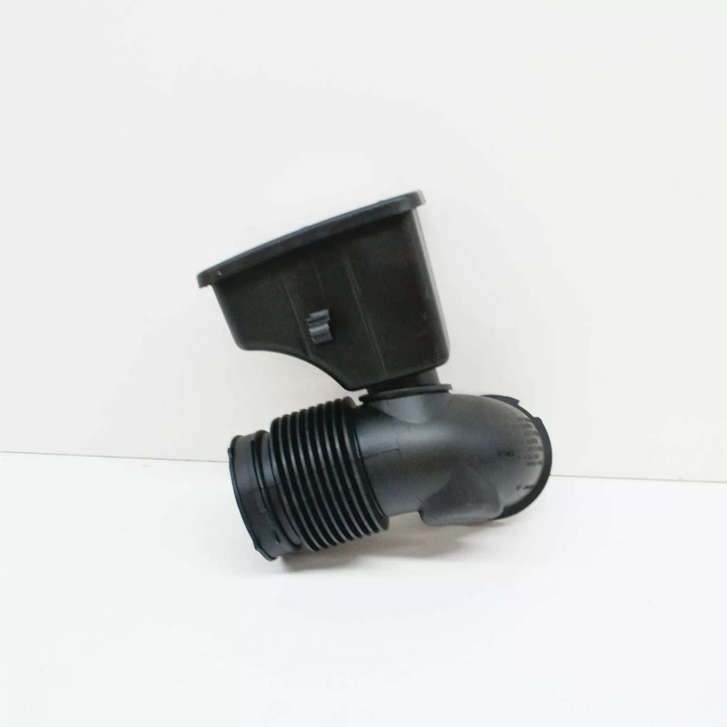 NEW BMW 5 E60 AIR INTAKE TUBE 7521029 13717521029 ORIGINAL