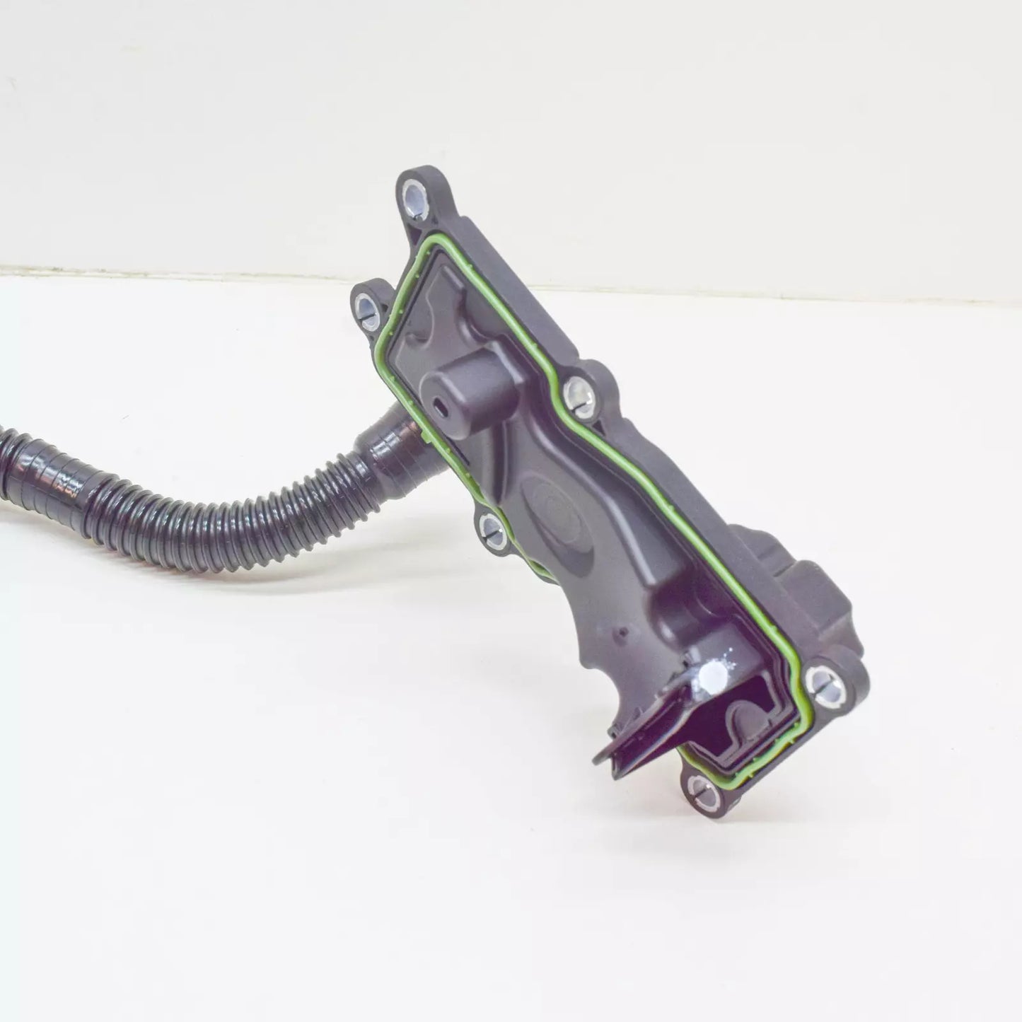 NEW MERCEDES-BENZ GLC X253 ENGINE VENT LINE A2740180321 ORIGINAL