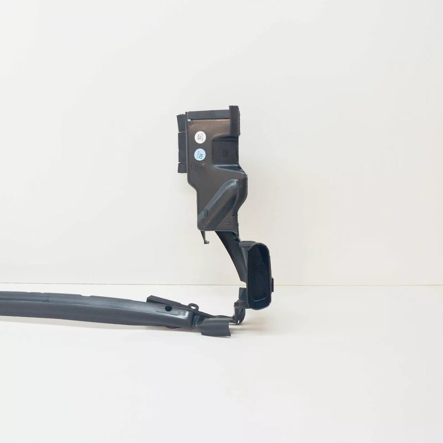 NEW MERCEDES-BENZ E-CLASS W211 AIR BAFFLE A2115001416