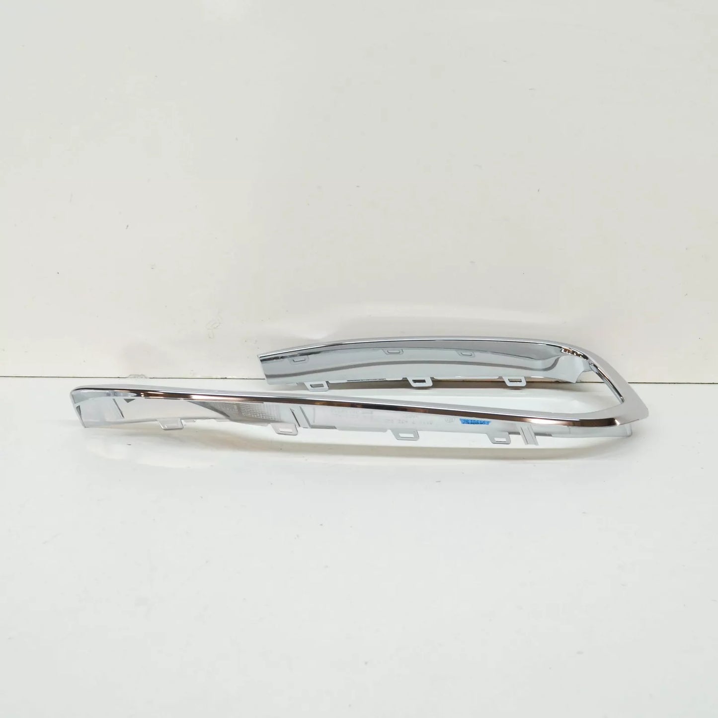 NEW BMW 4 COUPE F32 FRONT LEFT LUXURY LINE CHROME TRIM 51117432623 ORIGINAL