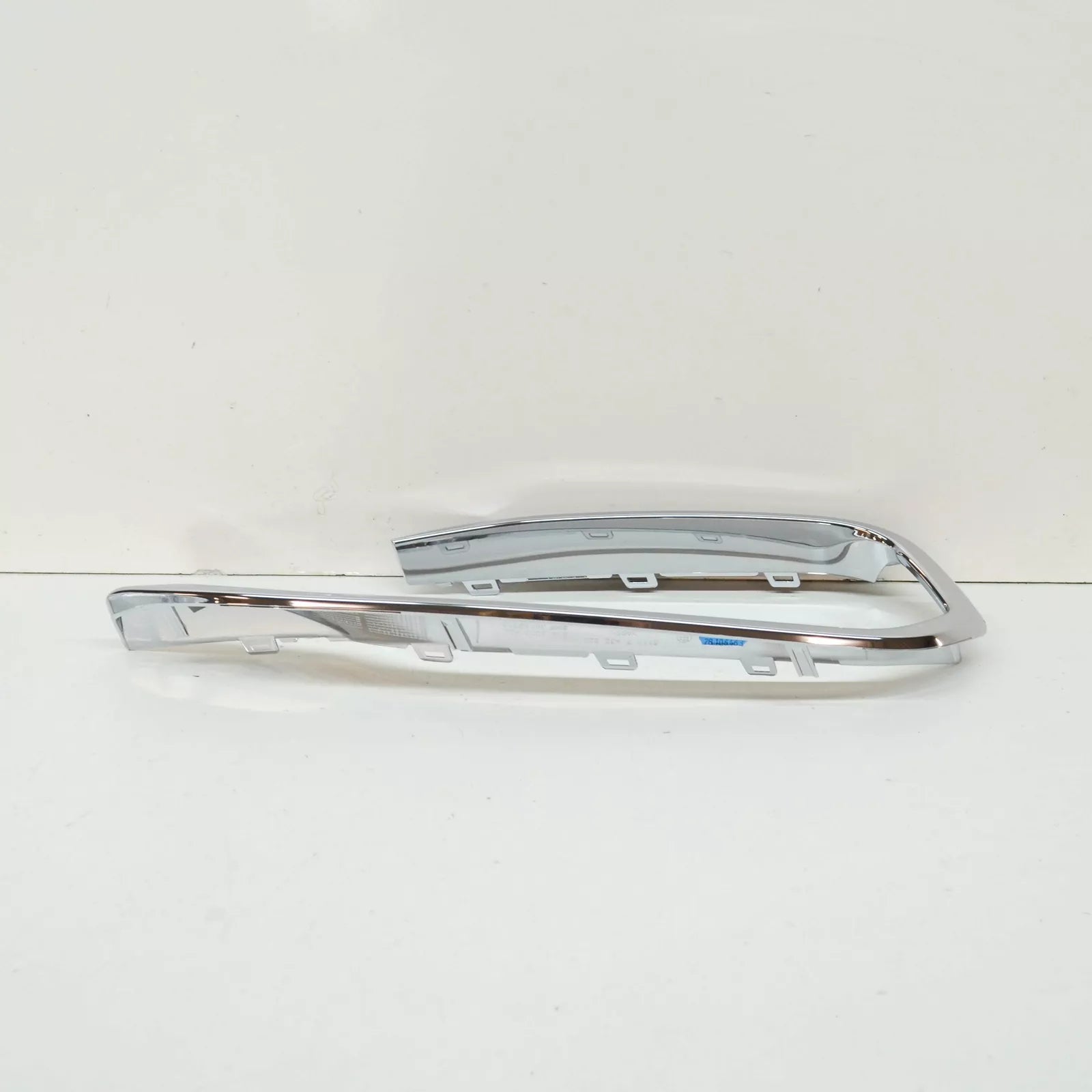 NEW BMW 4 COUPE F32 FRONT LEFT LUXURY LINE CHROME TRIM 51117432623 ORIGINAL