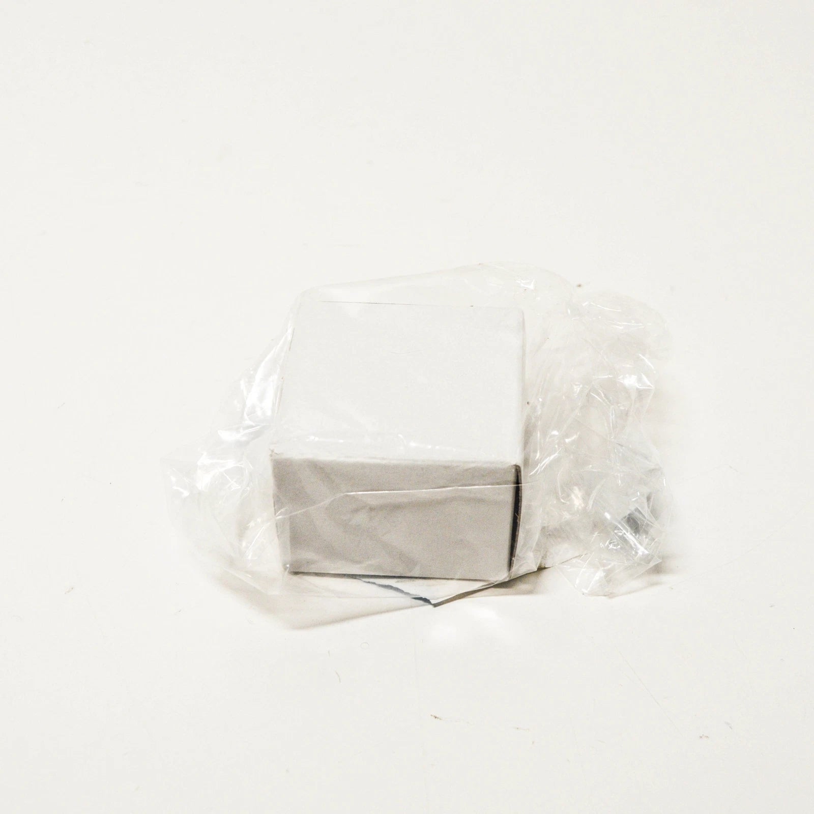 NEW BMW E81 E82 E87 E88 LEFT HEADLIGHT WASHER SPRAY NOZZLE 61677837309 ORIGINAL