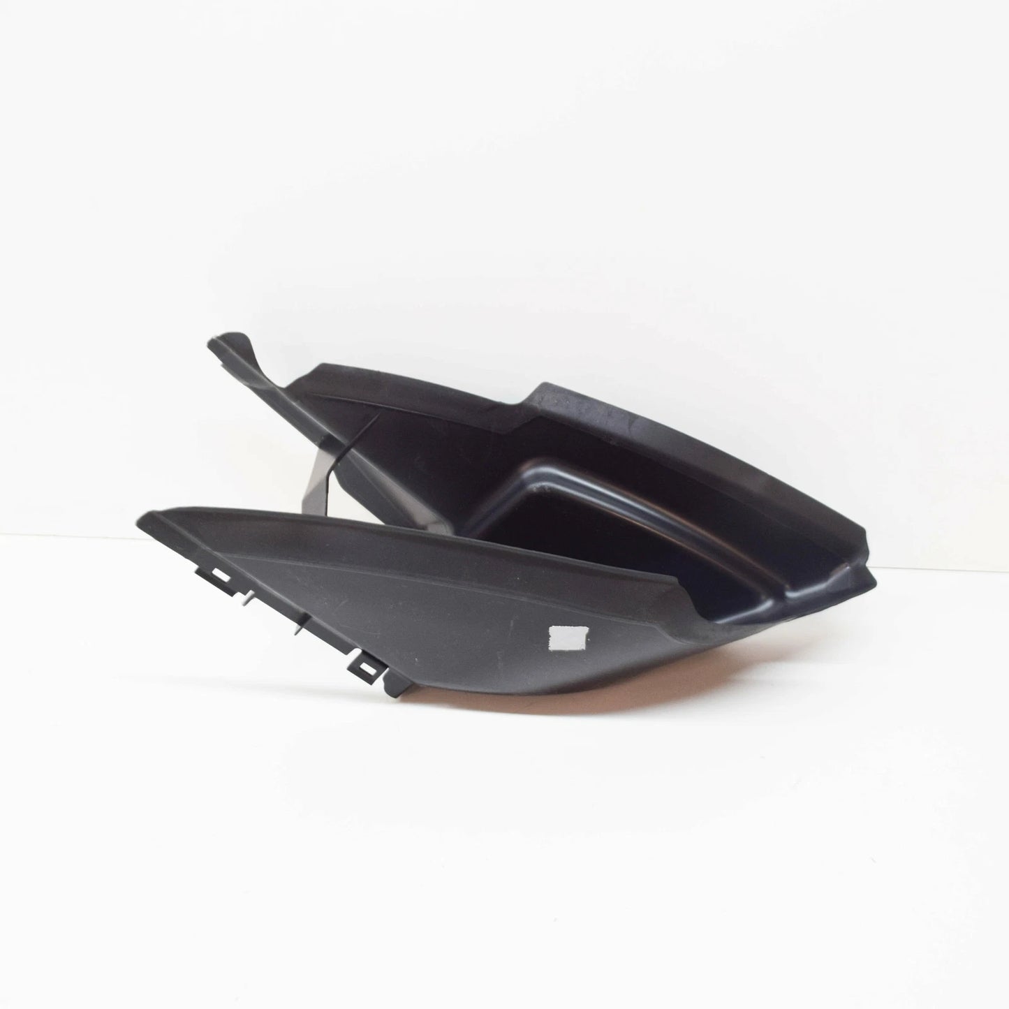 NEW AUDI A8 4H D4 OIL COOLER RIGHT AIR GUIDE 4H0117336C