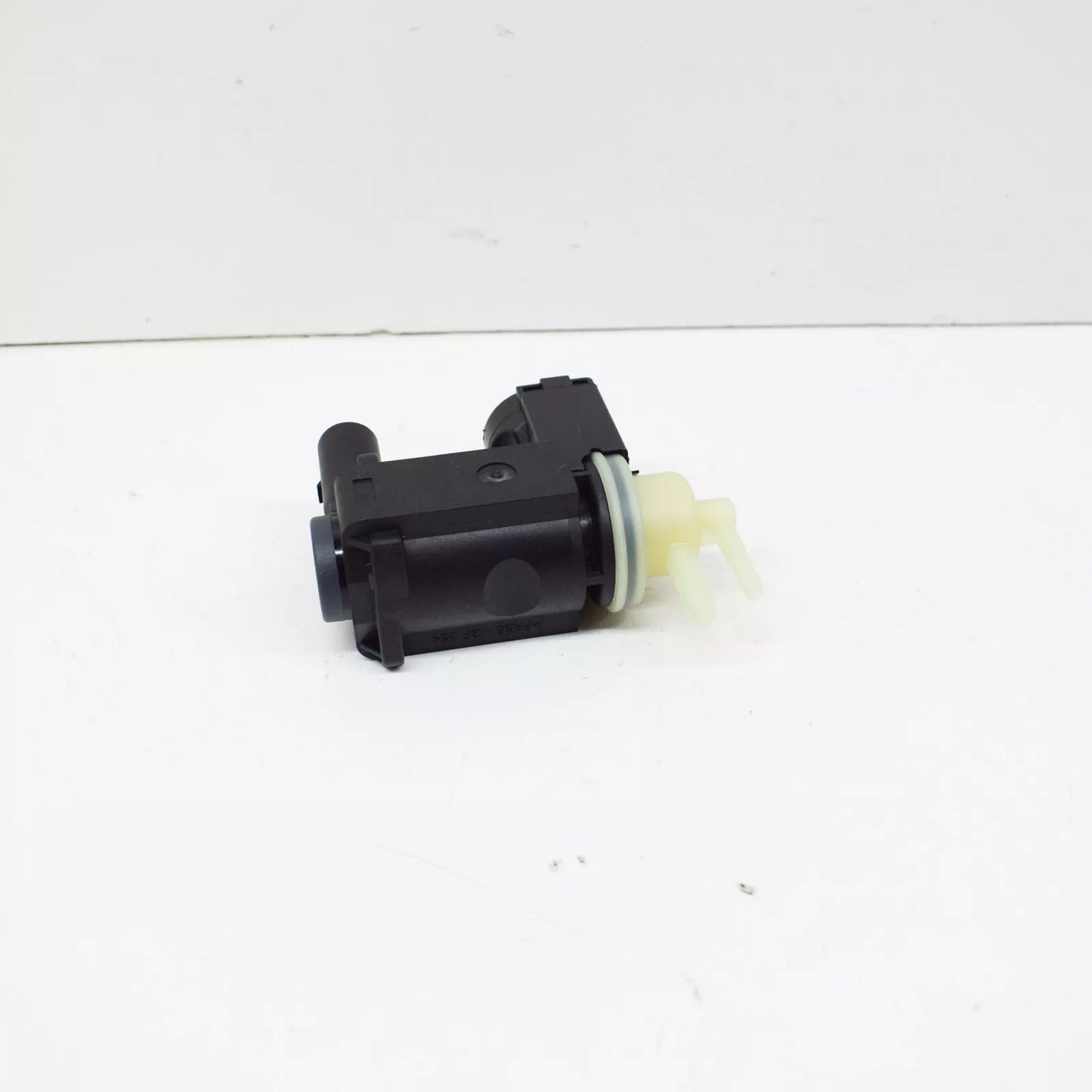 NEW AUDI A6 C7 SOLENOID VALVE 059906627S