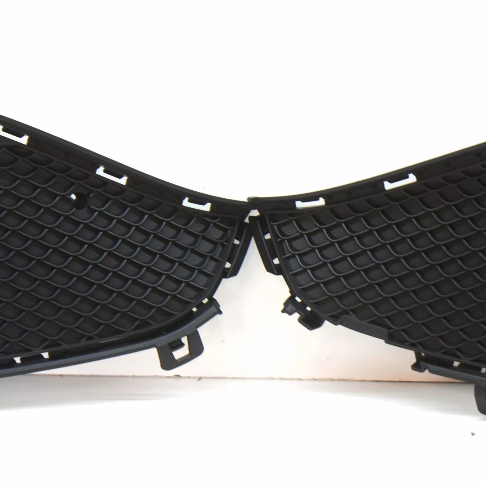 NEW MB CLA C117 FRONT BUMPER GRILLE SET A1178857600 A1178857500 ORIGINAL