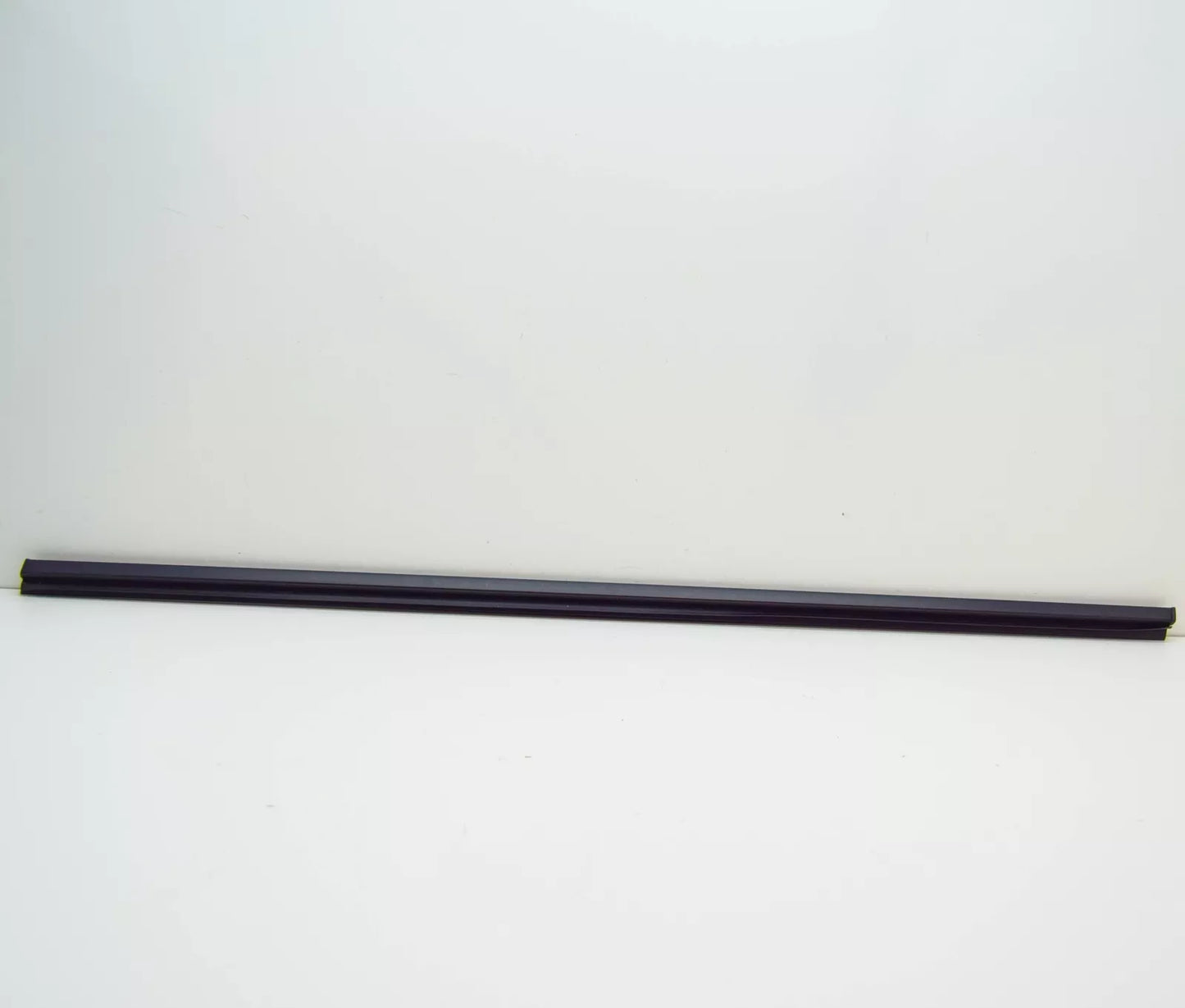 NEW BMW 7 E38 FRONT LEFT DOOR SEALING BETWEEN DOOR/ENTRANCE 51218158185 ORIGINAL