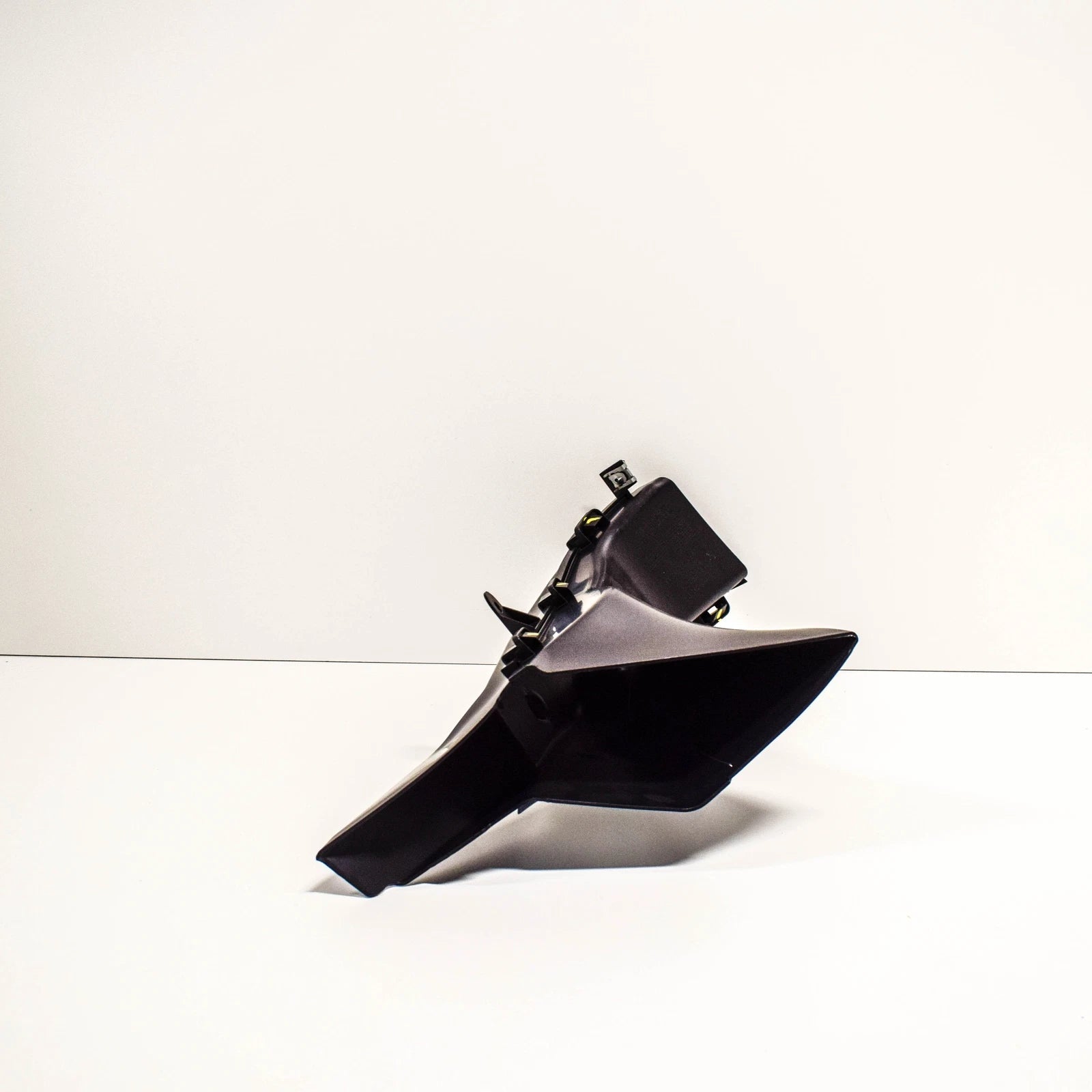 NEW BMW 4 F32 RIGHT BRAKE AIR DUCT 51747290612 7290612 2016 ORIGINAL