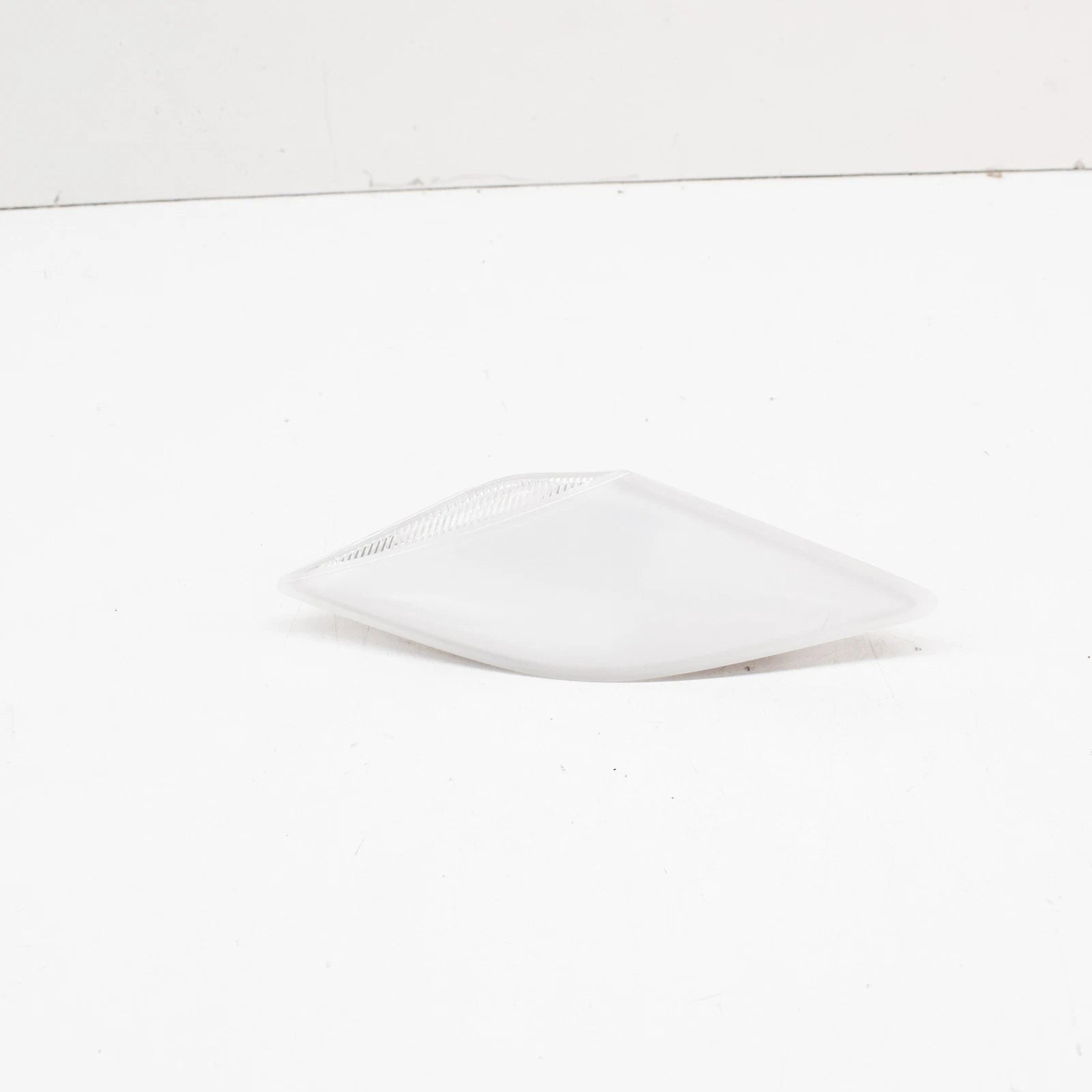 NEW BMW Z4 E89 FRONT RIGHT TURN INDICATOR LAMP 7191760 63137191760 ORIGINAL