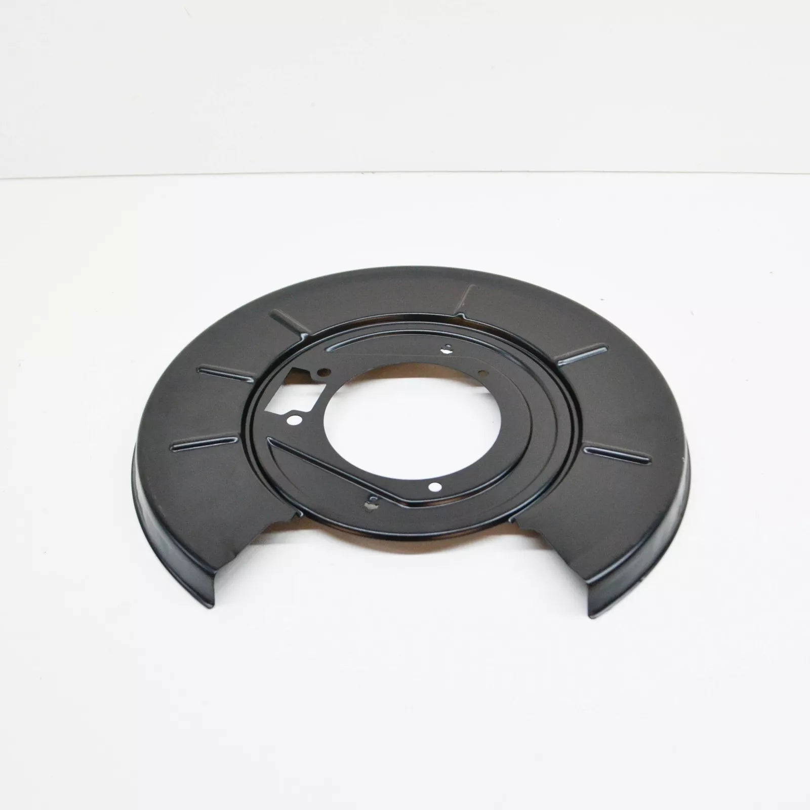 NEW BMW Z3 COUPE E36 REAR RIGHT BRAKE DISC PROTECTION 34212228004 2228004