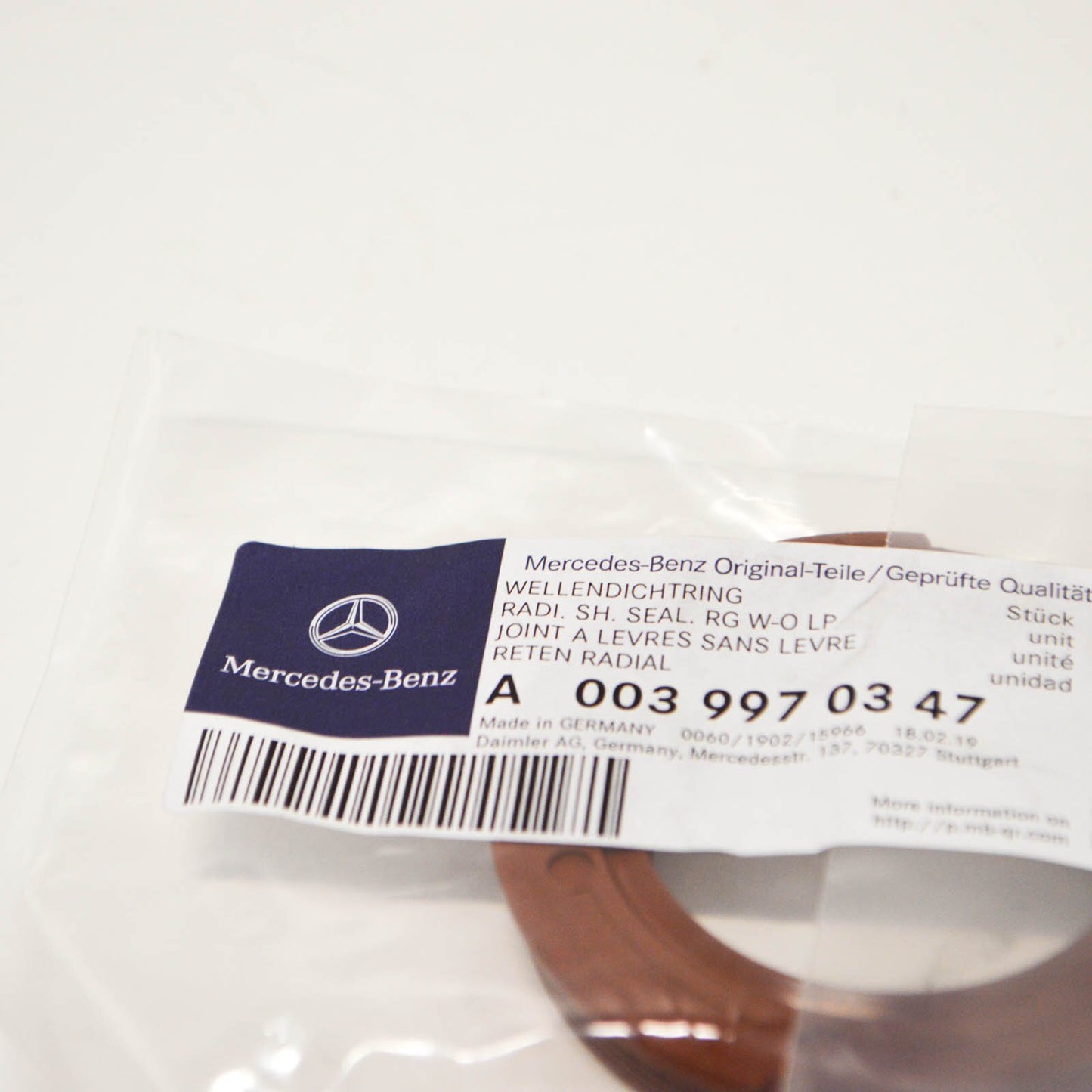 NEW MERCEDES-BENZ S-CLASS W126 FRONT CRANKSHAFT SEAL A0039970347 ORIGINAL